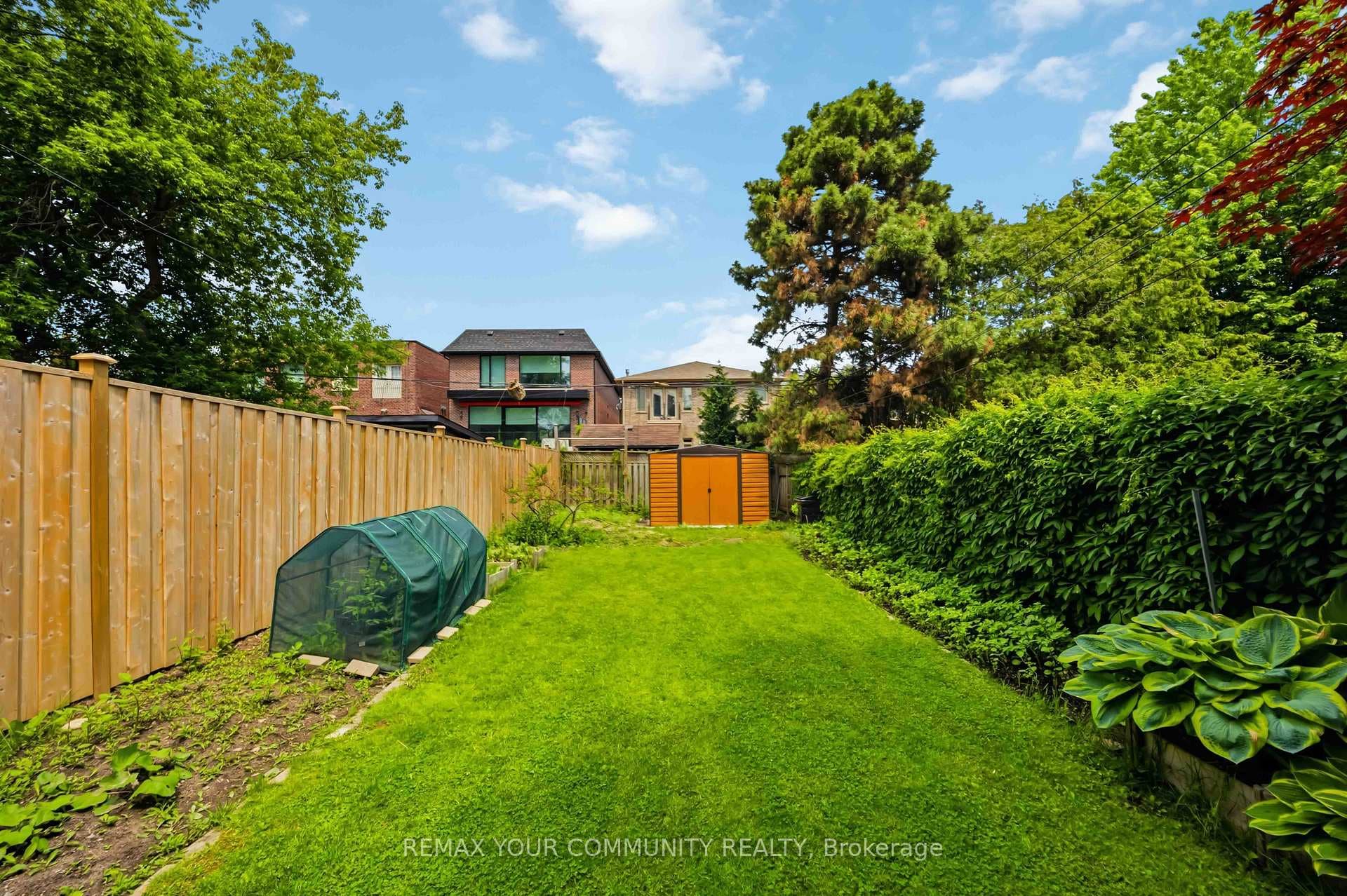 44 Castlefield Avenue photo 33