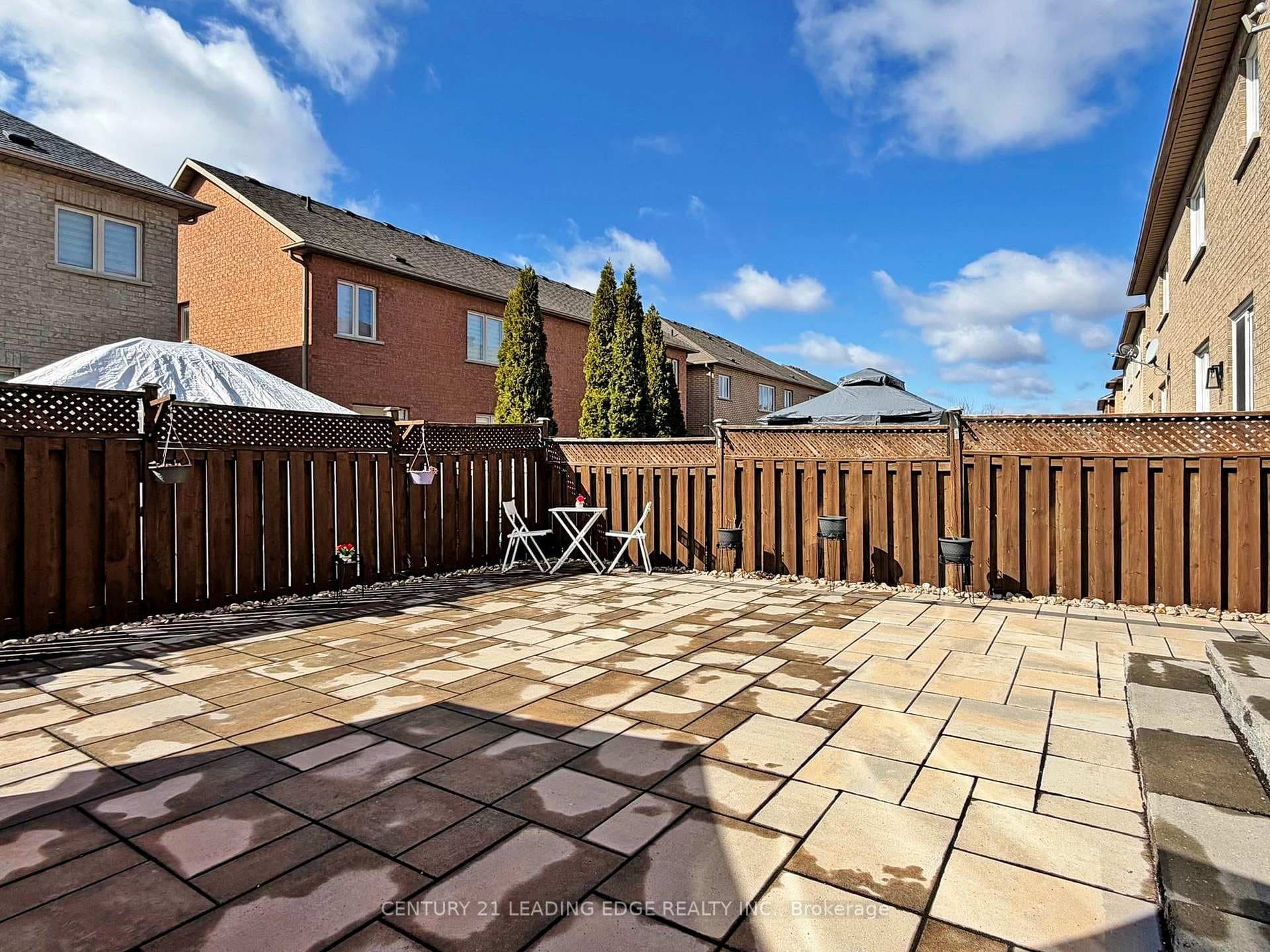 89 Sanderson Road photo 34