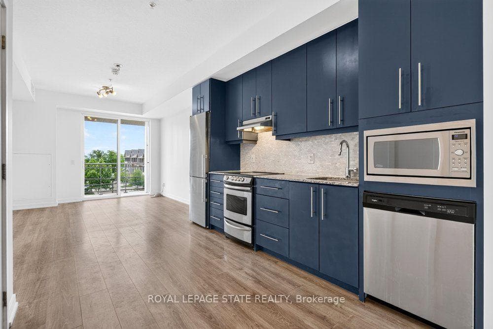 10 Esplanade Lane Unit 306 photo 9