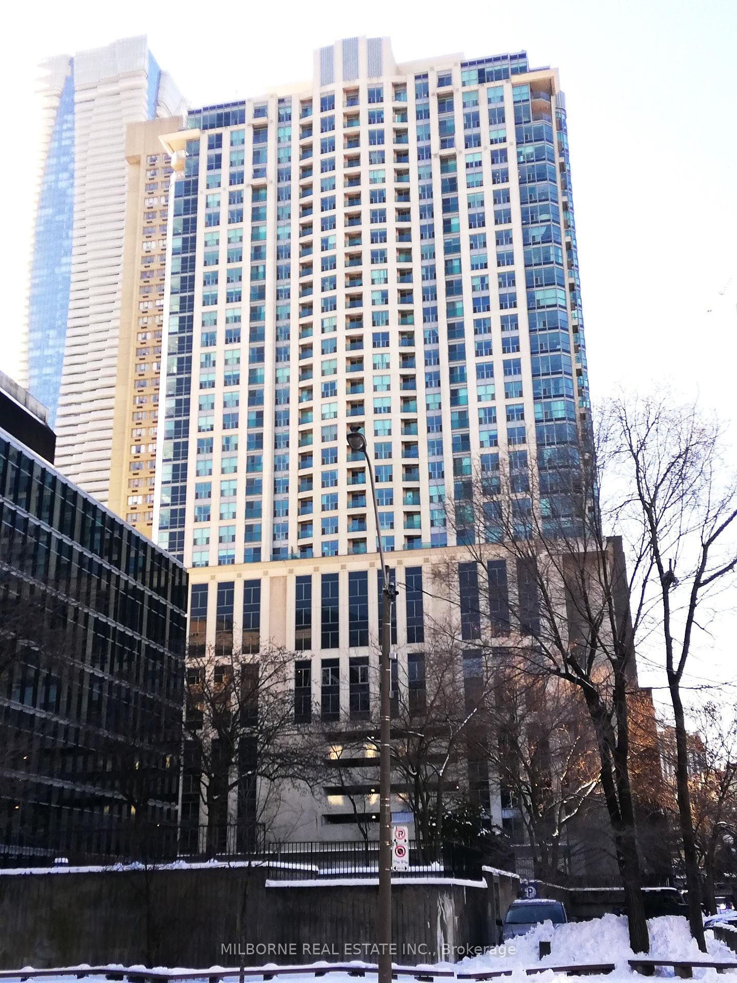 8 Park Road Unit 2807 photo 1