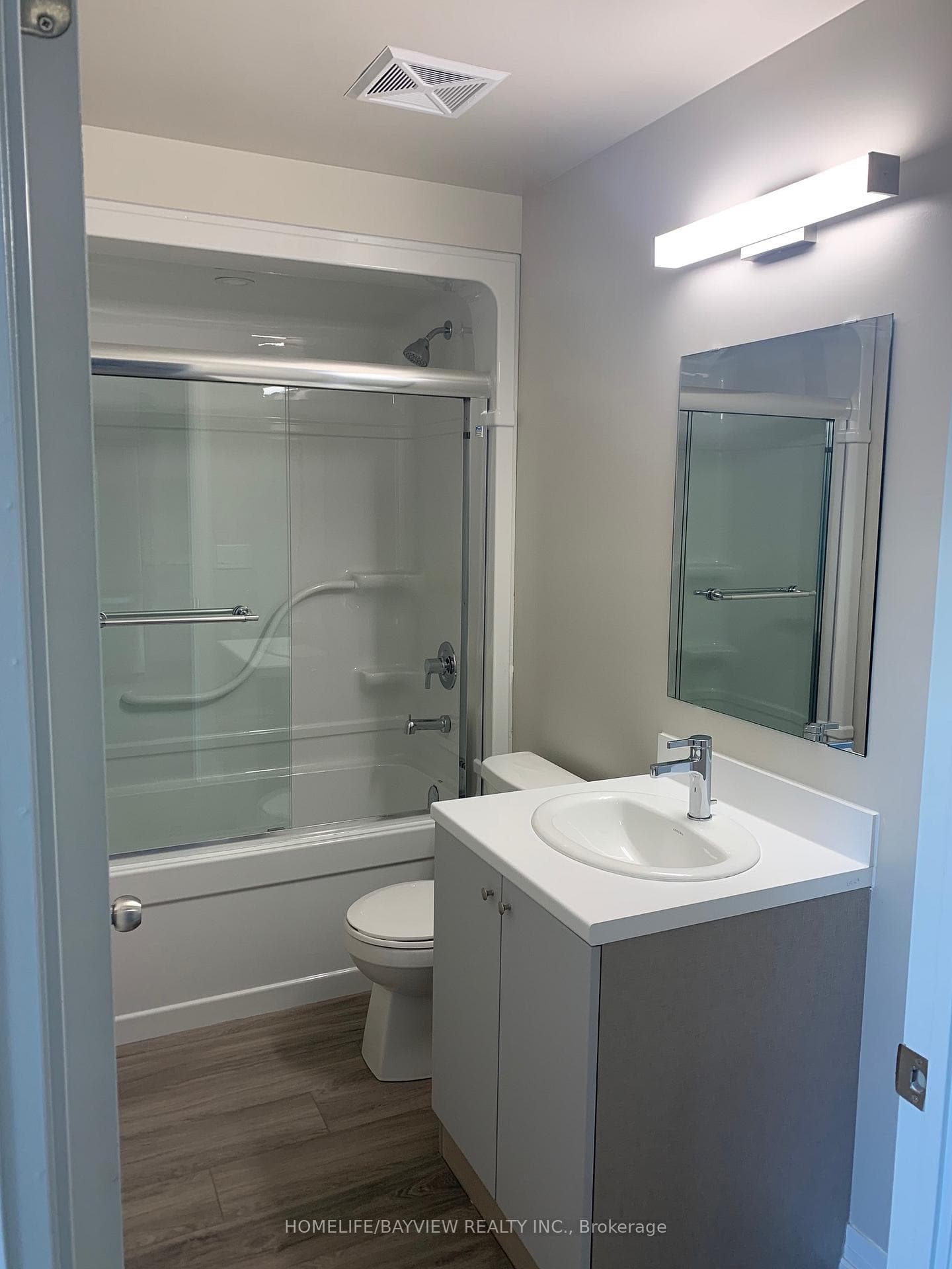 50 Herrick Avenue Unit LPH37 photo 11
