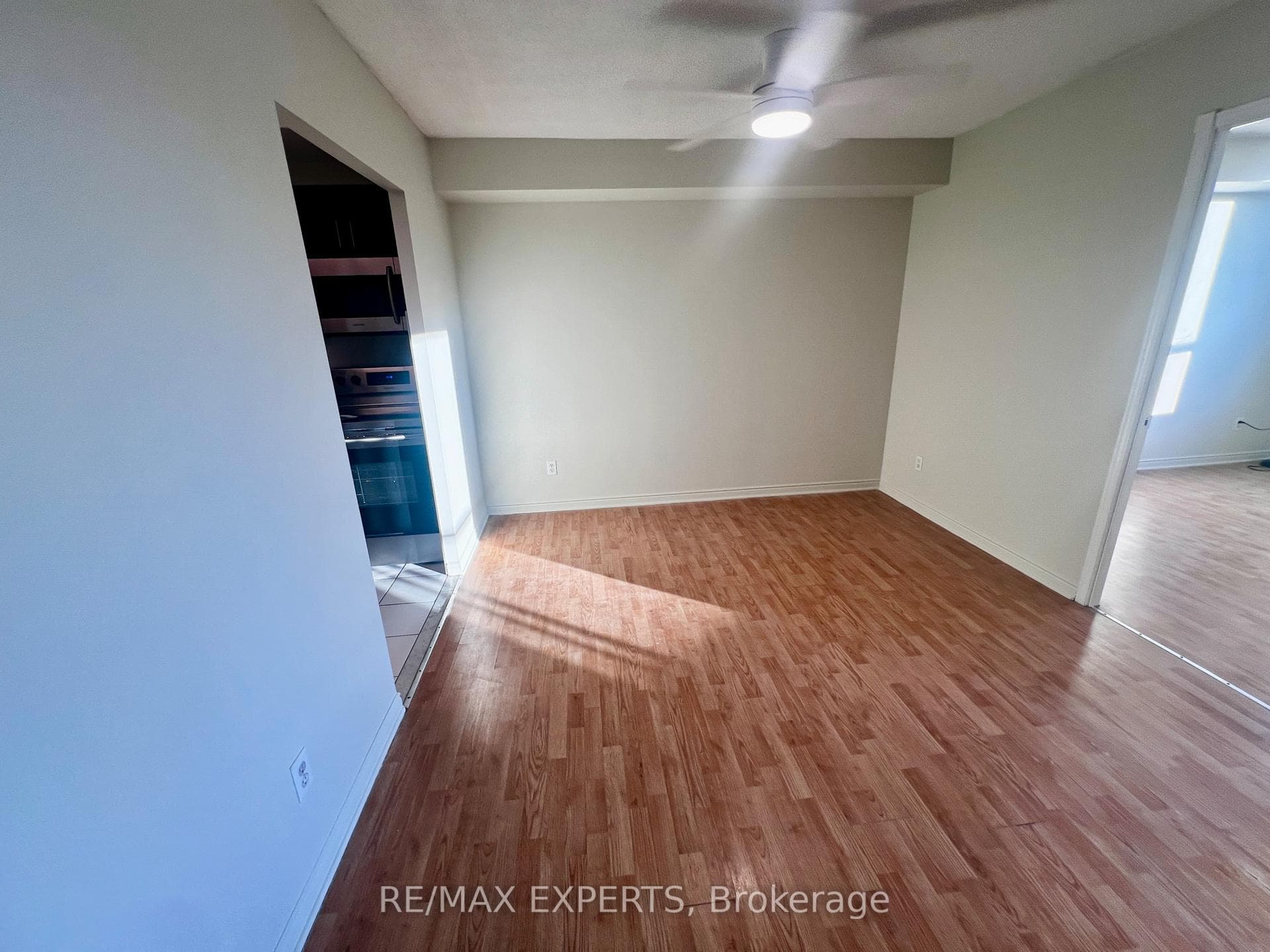 135 Hillcrest Avenue Unit 908 photo 9