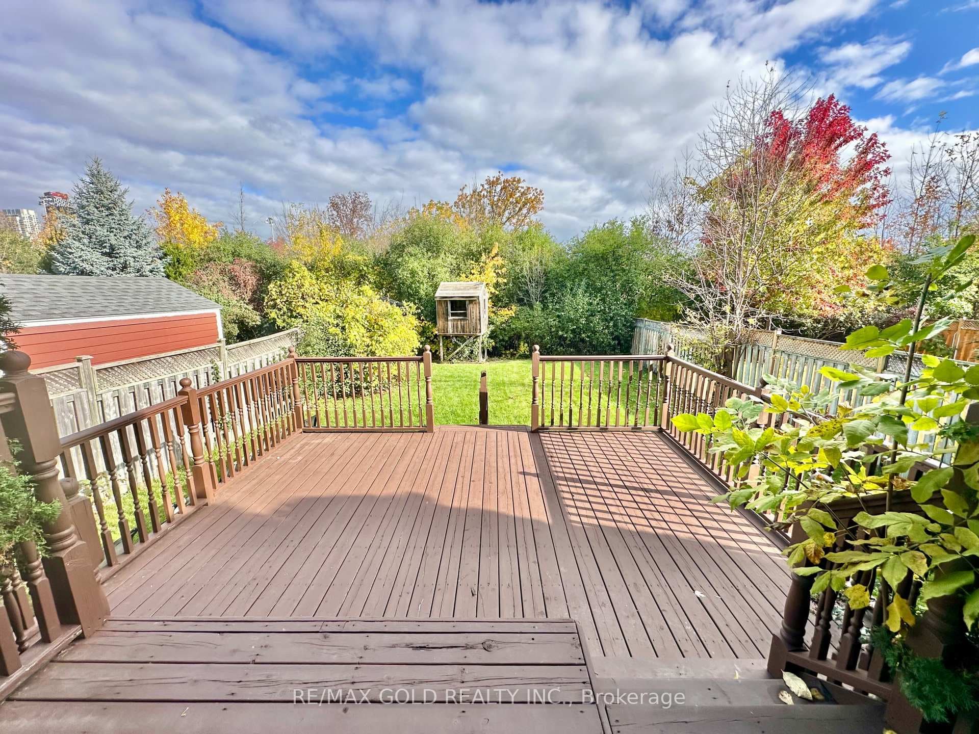 3401 Crompton Crescent photo 47