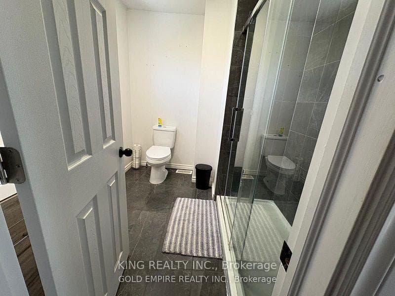 4266 Greenlane Road photo 26