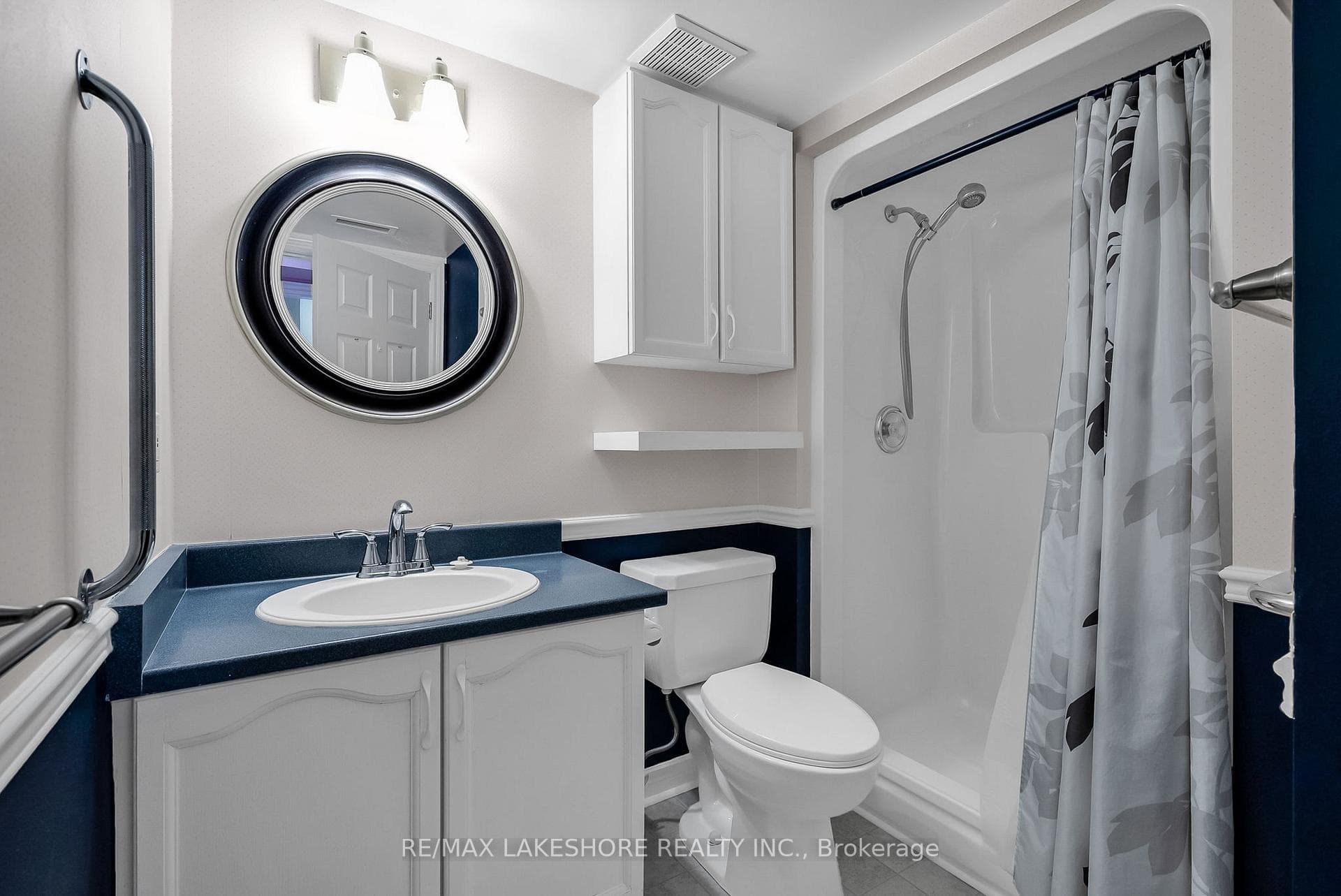 107 MARISA Lane Unit 302 photo 17
