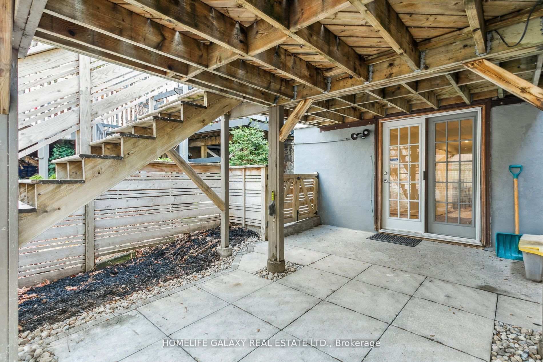 16 Jerome Street photo 38