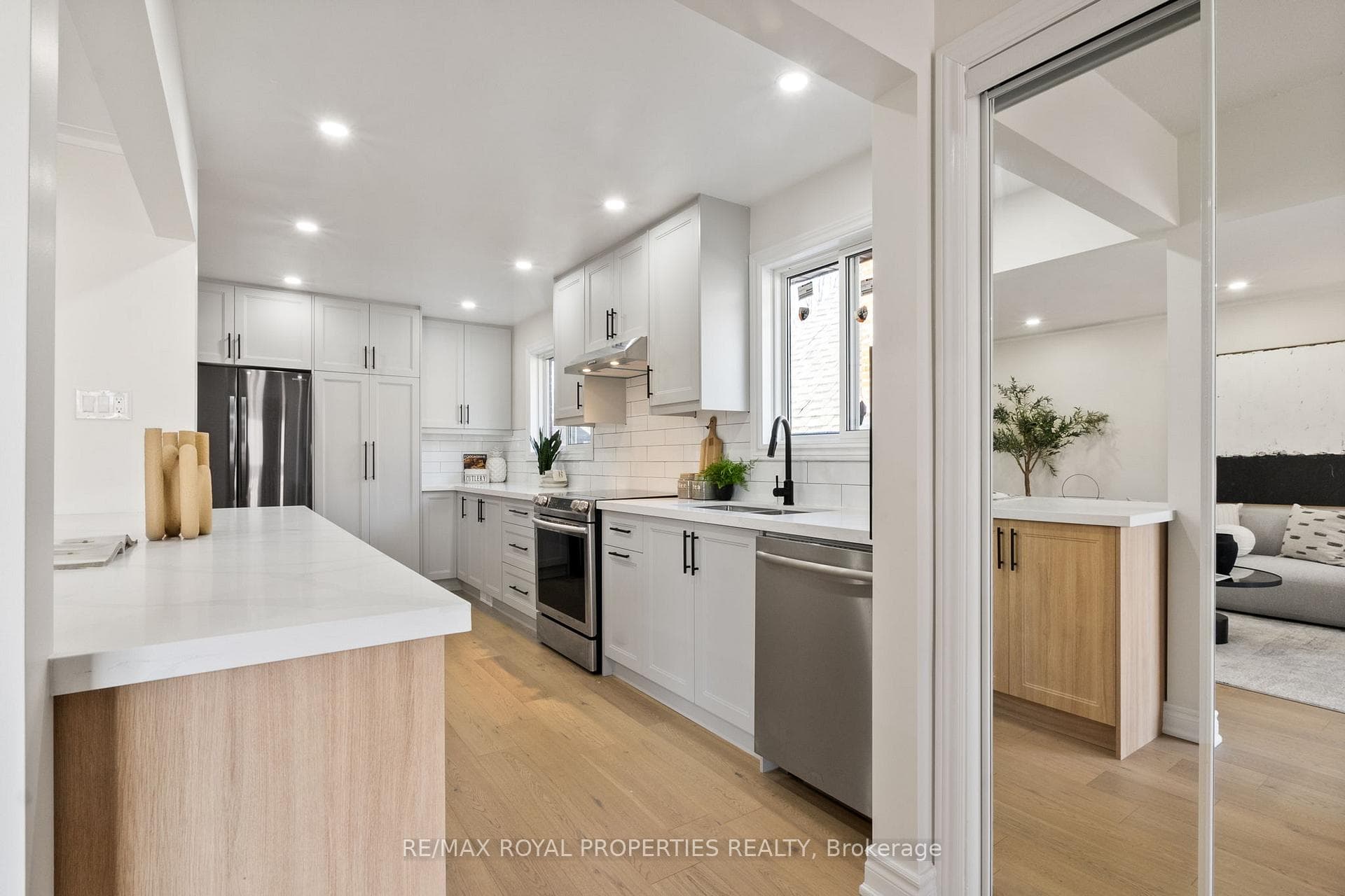 304A Aylesworth Avenue Unit ON photo 9