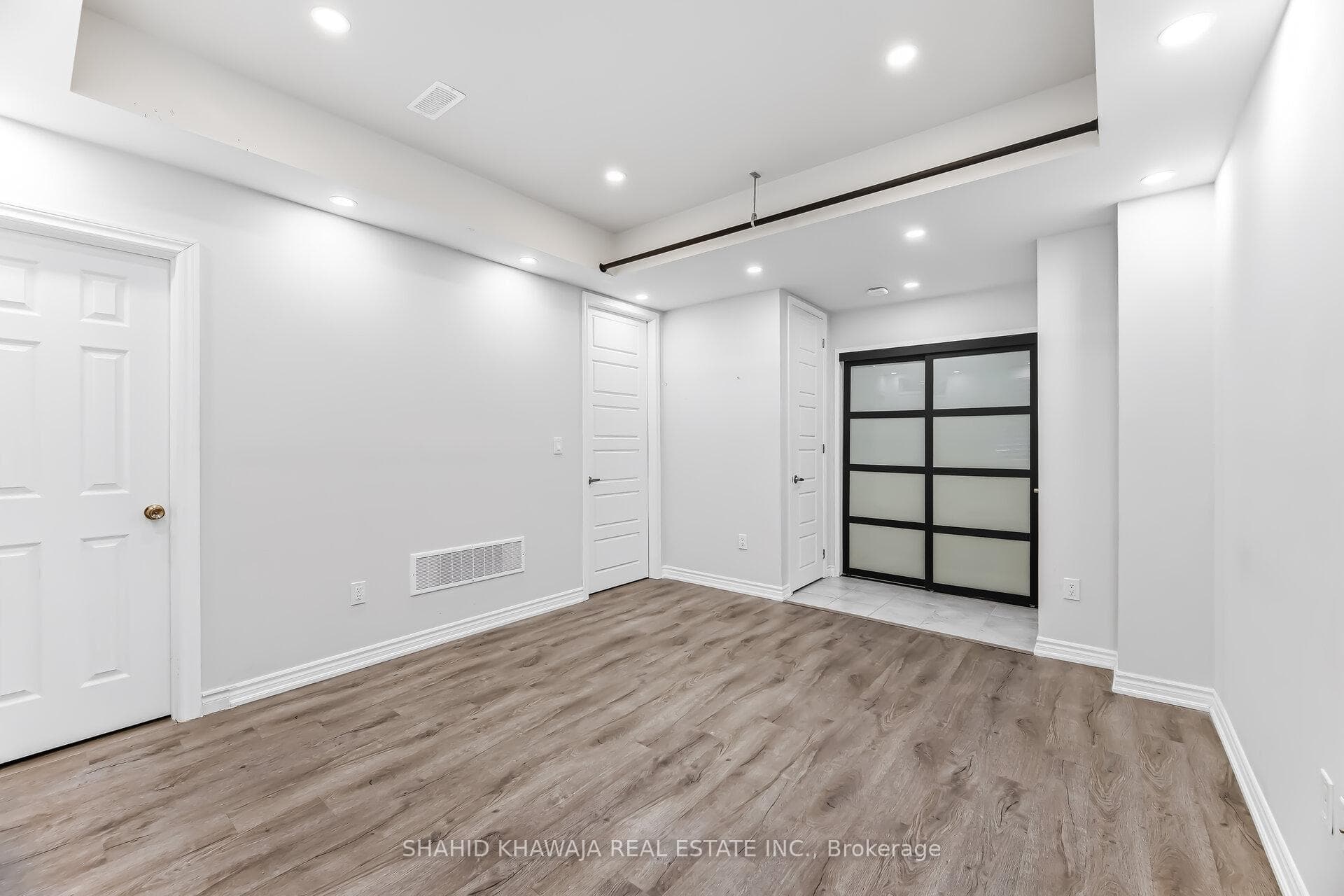 975 Whitlock Avenue Unit 17 photo 8