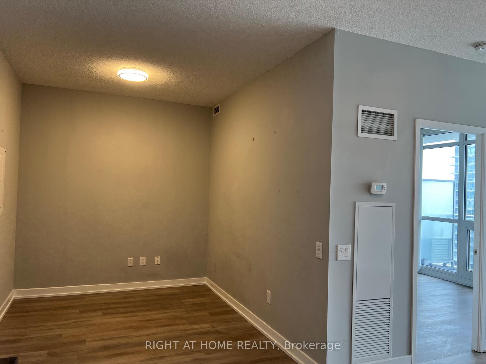 121 McMahon Drive Unit 2312 photo 4