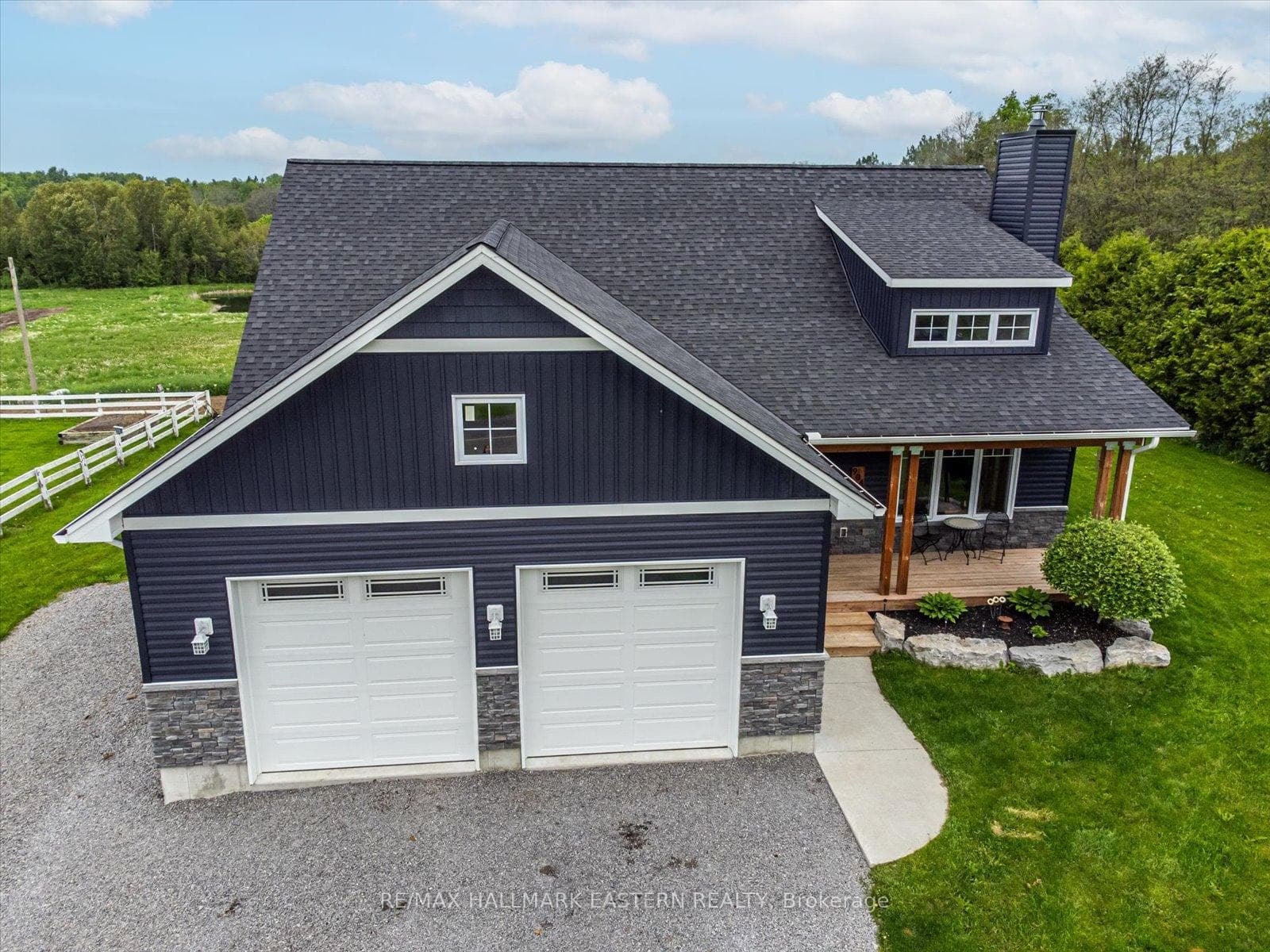 904 Skyline Road photo 4