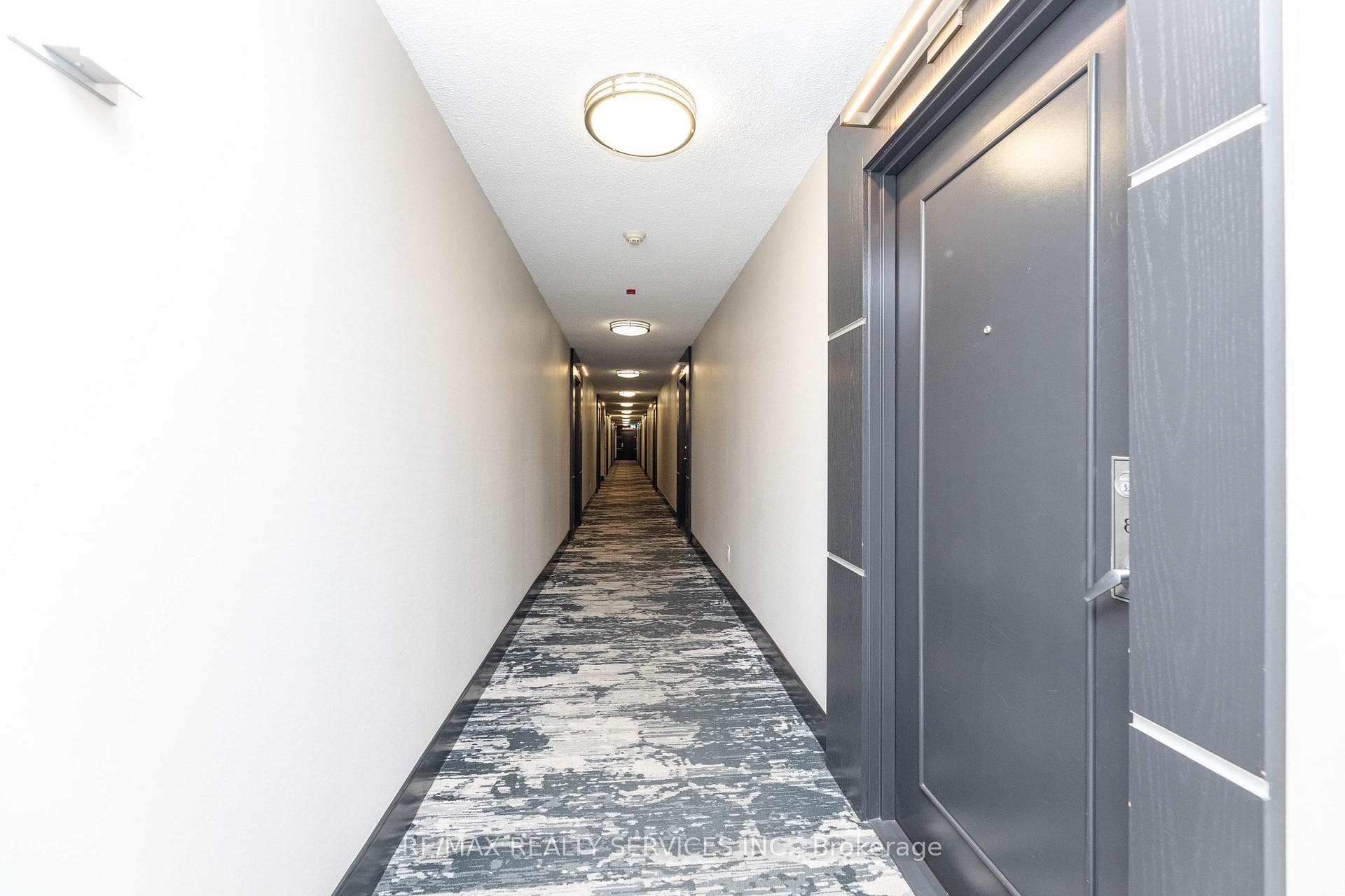 525 Wilson Avenue Unit 824 photo 7