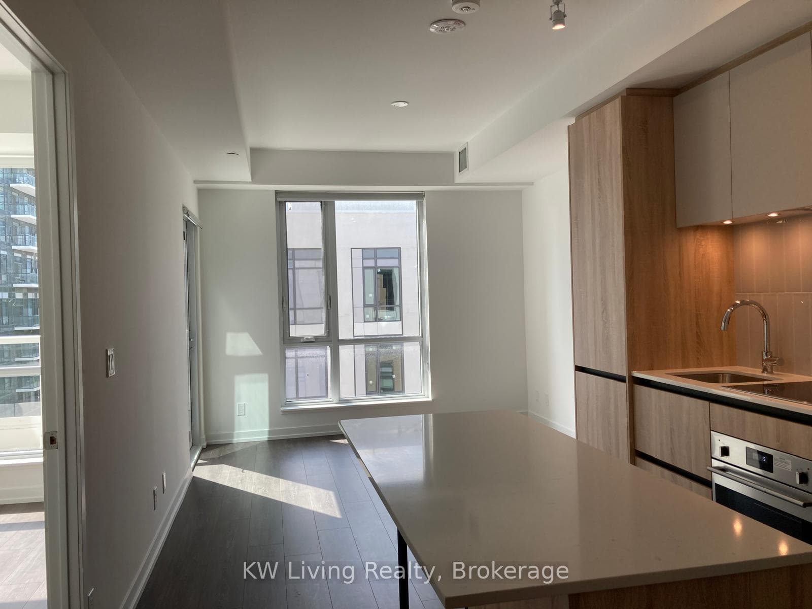 8 Beverley Glen Boulevard Unit 611 photo 32