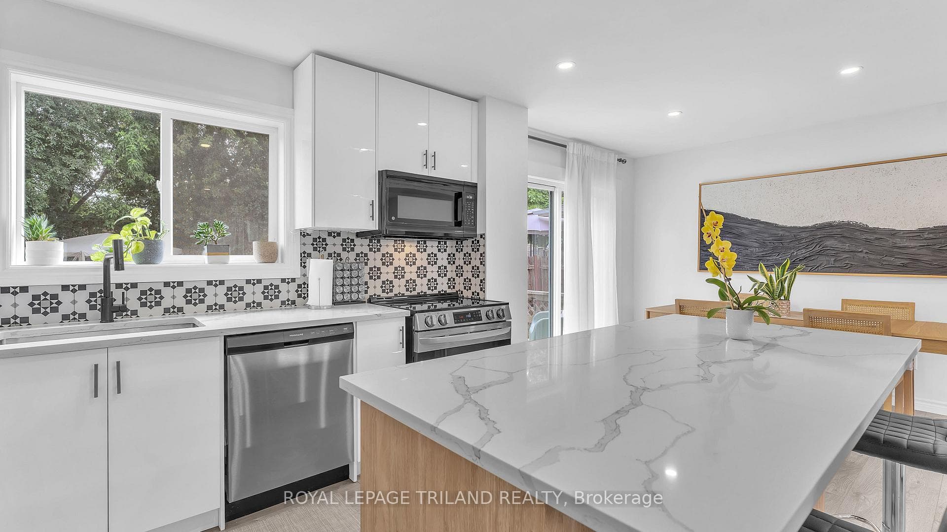 51 Ashbury Avenue photo 8