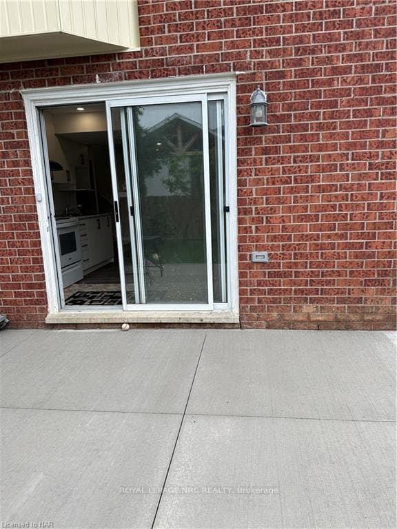 Patio door entry to the unit.