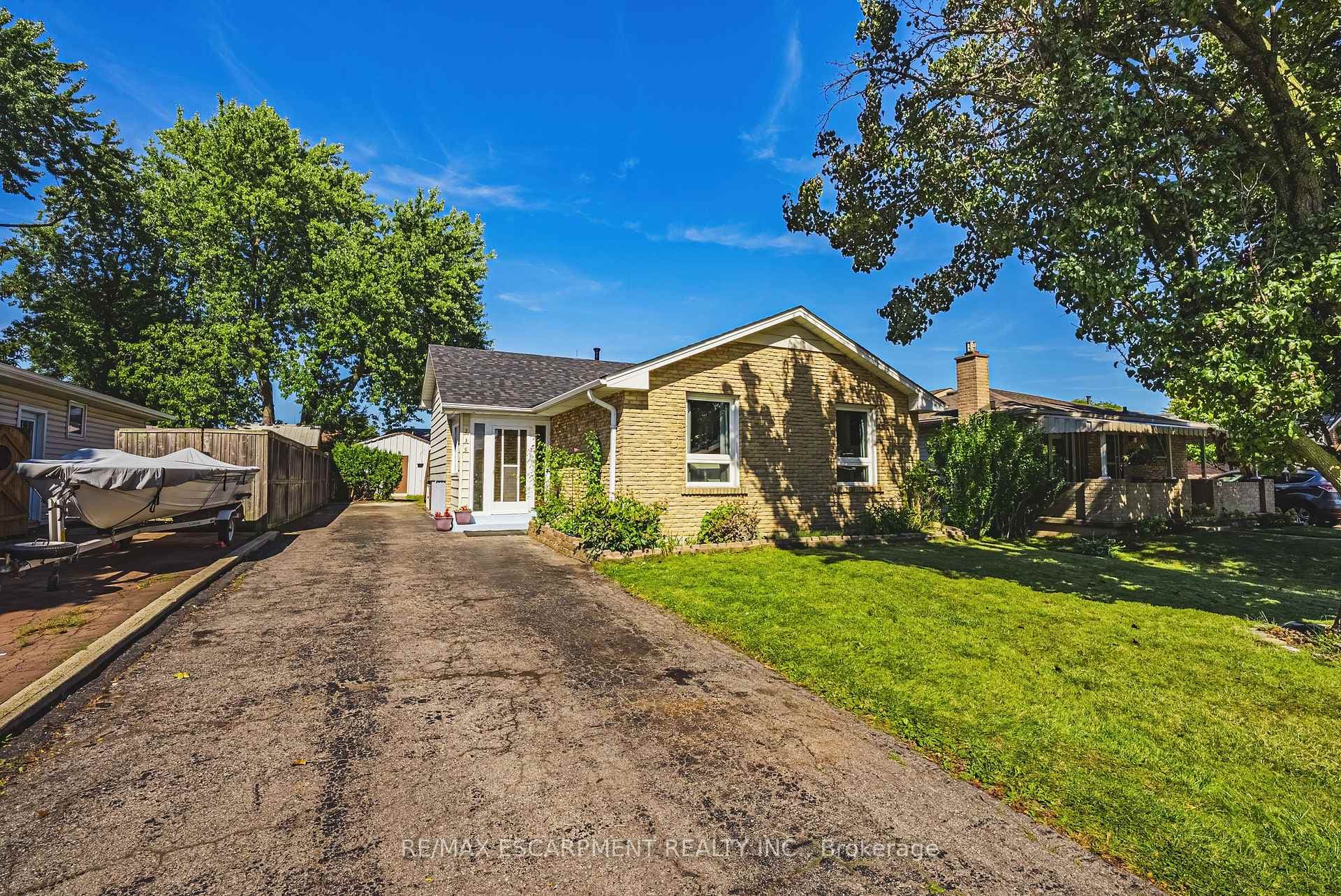 235 LARCH Street photo 1
