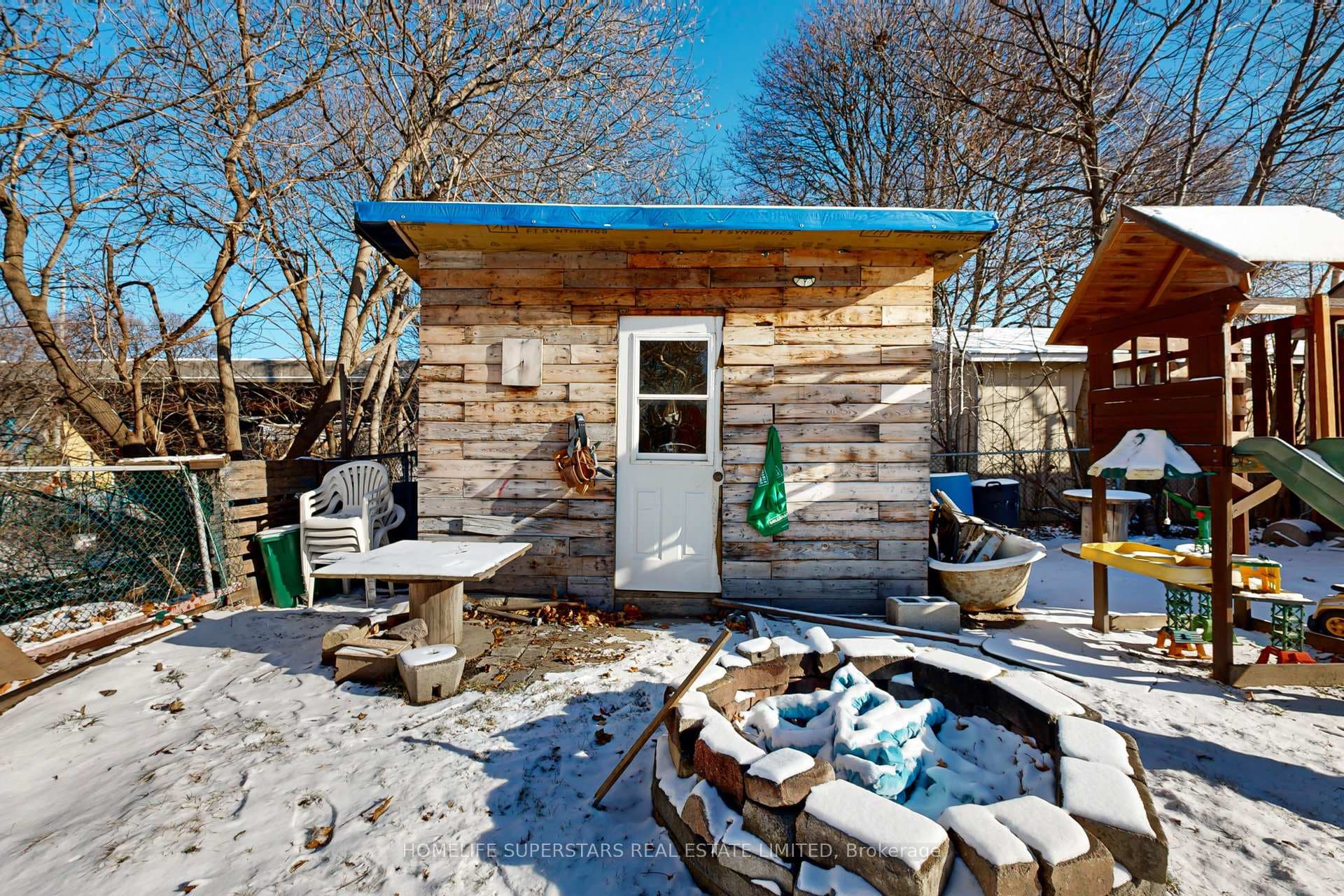 256 Annis Street photo 38
