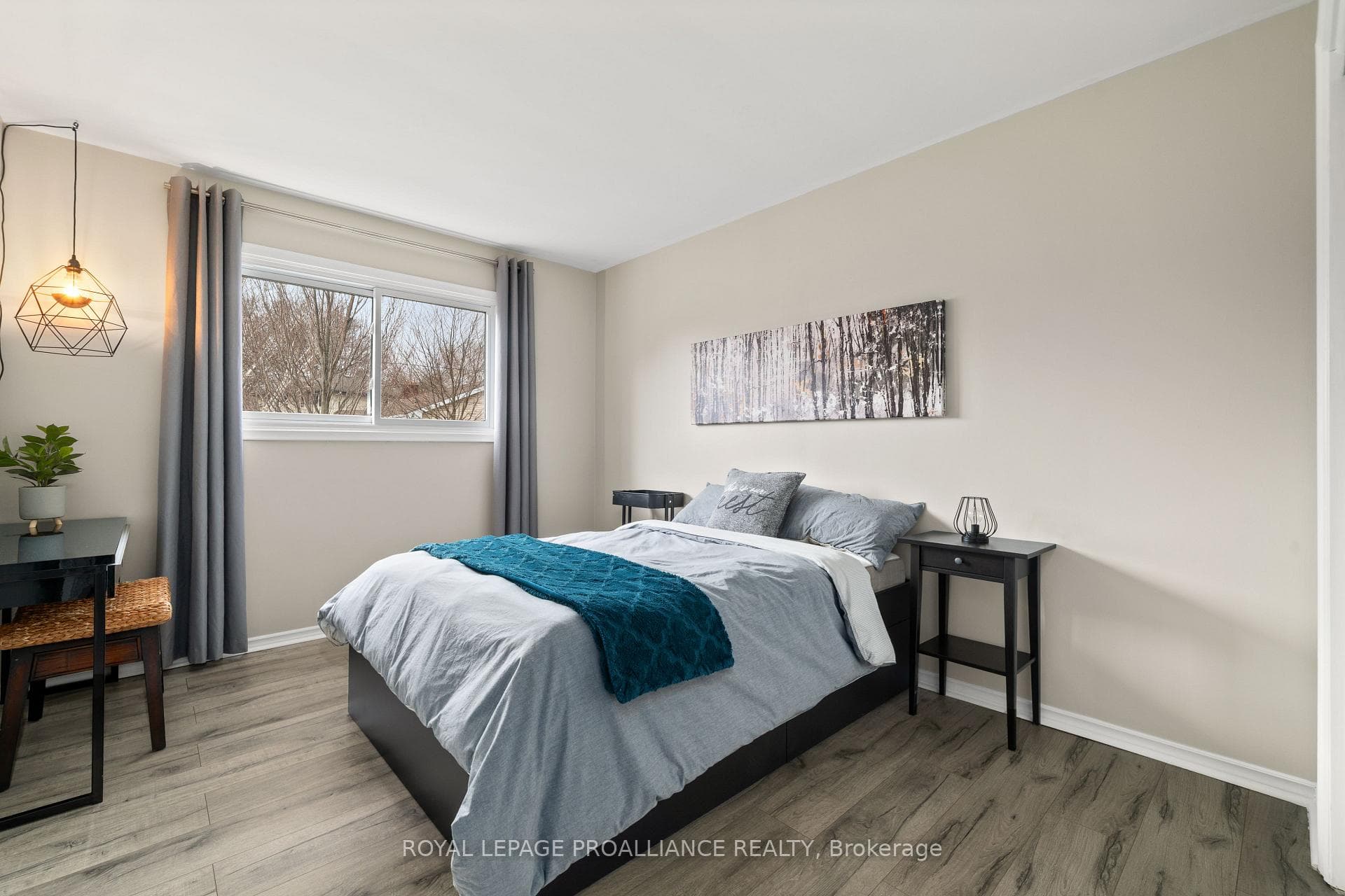 16 Kingsway Court photo 16