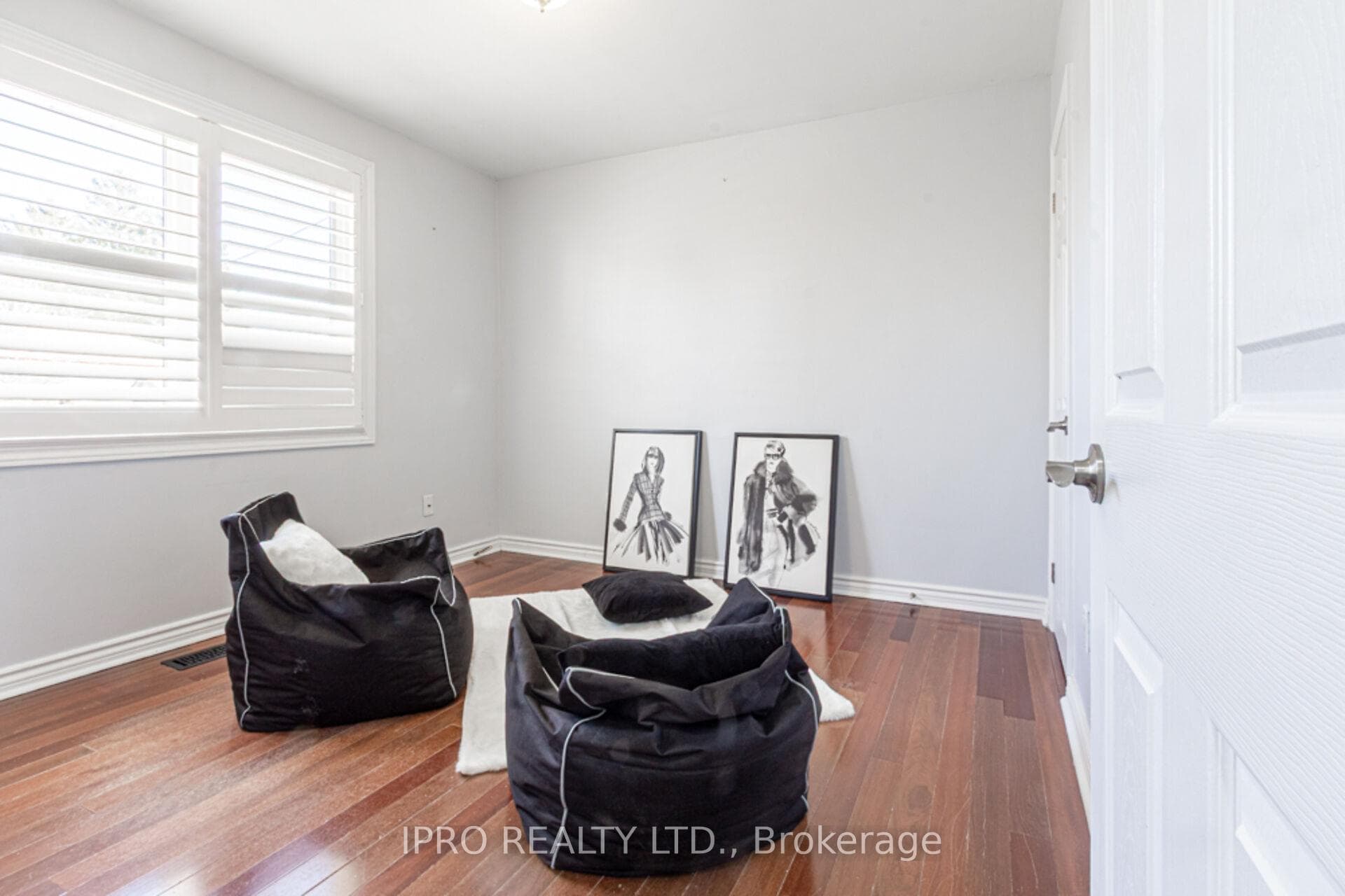 529 Trudale Court photo 16