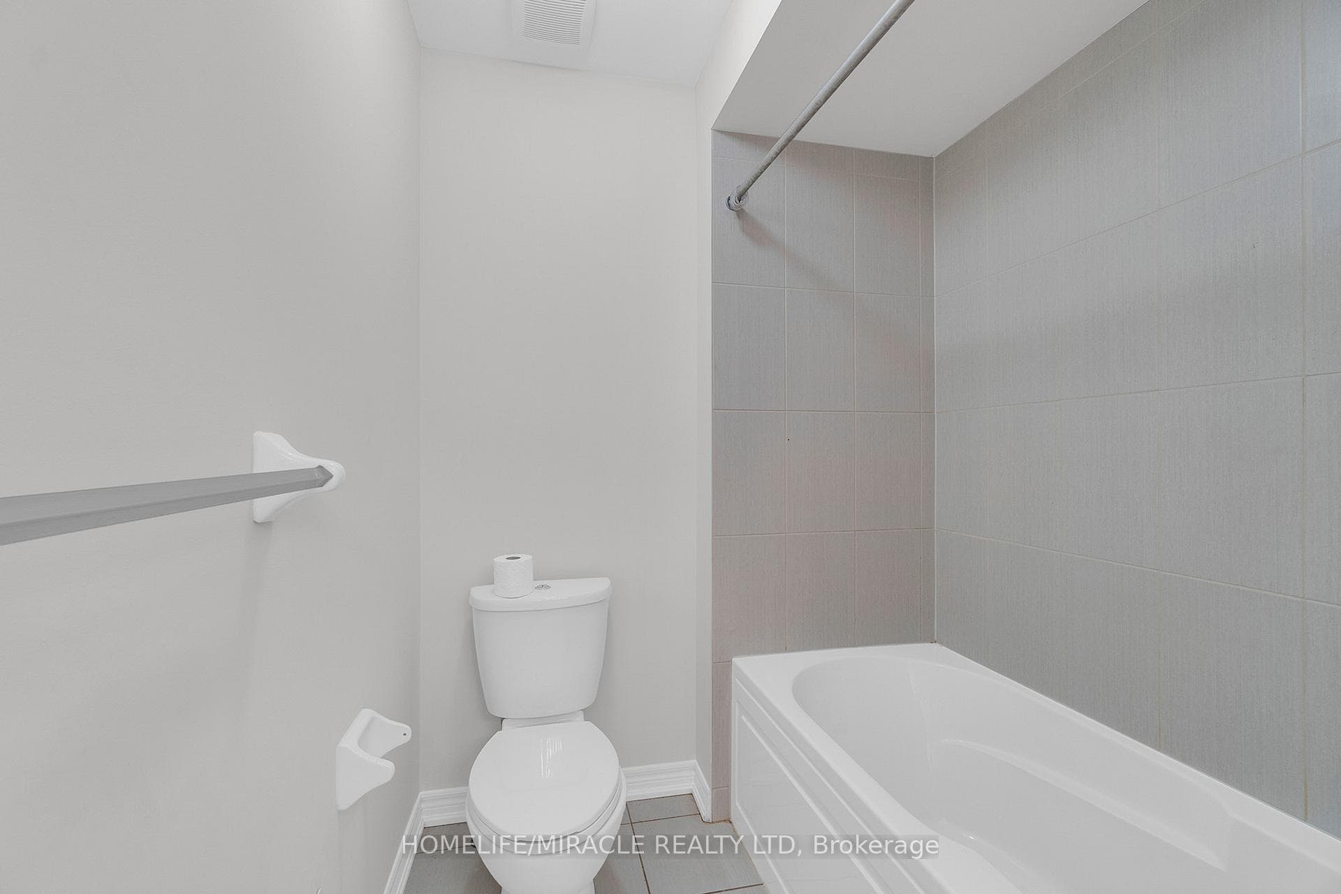 249 Chippewa Avenue photo 40