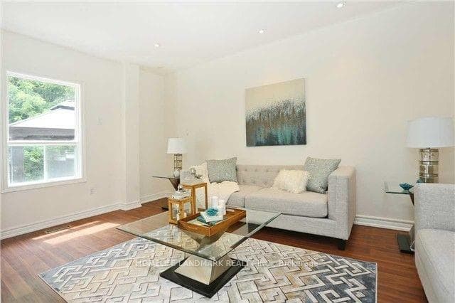 80 Larratt Lane photo 7