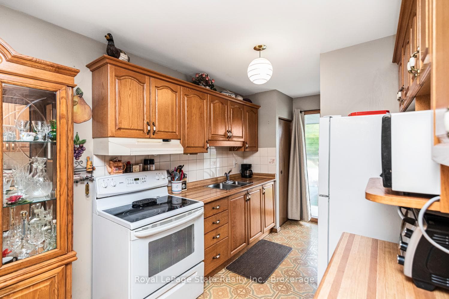 111 Greenford Drive photo 16