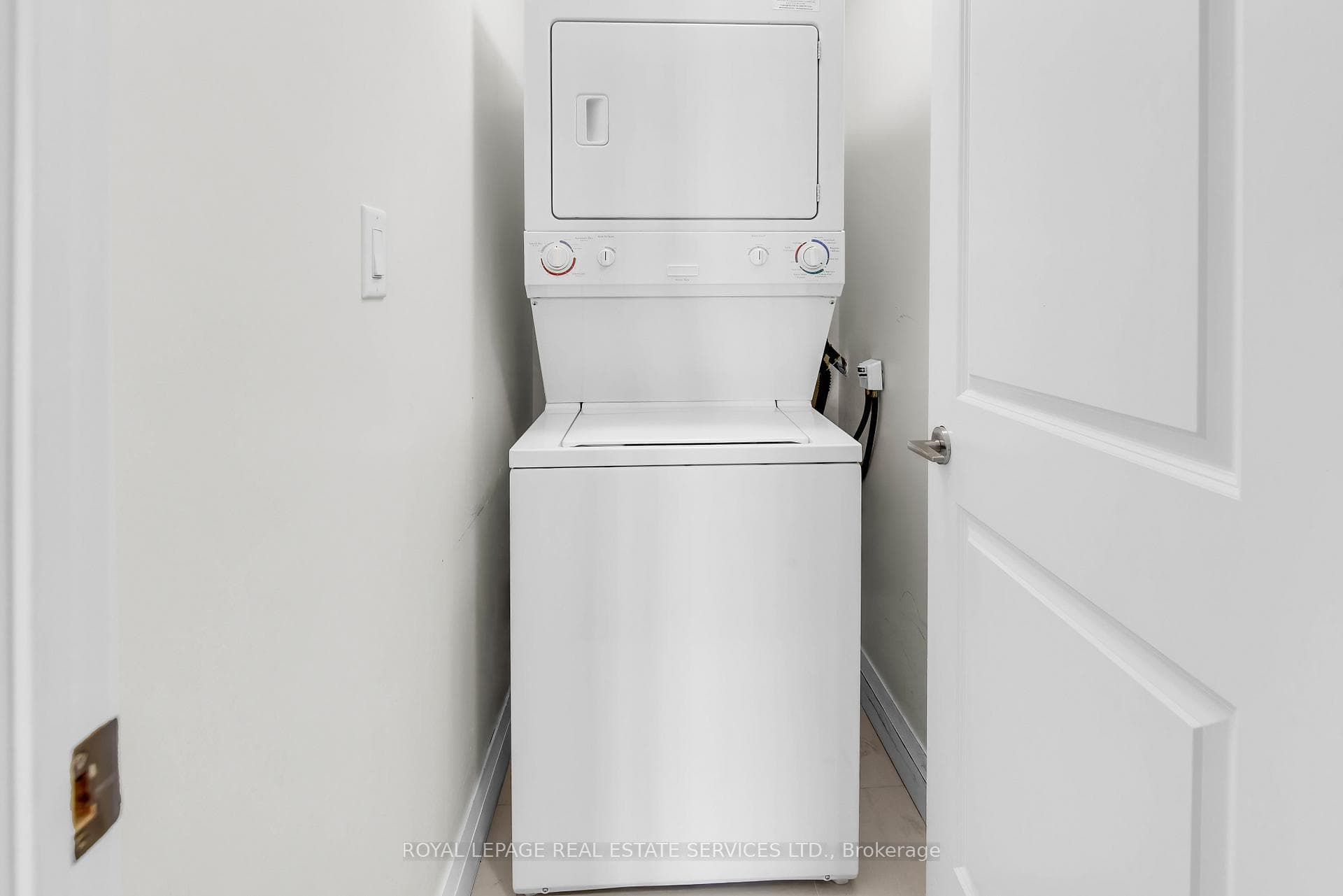 1430 Yonge Street Unit 1006 photo 21