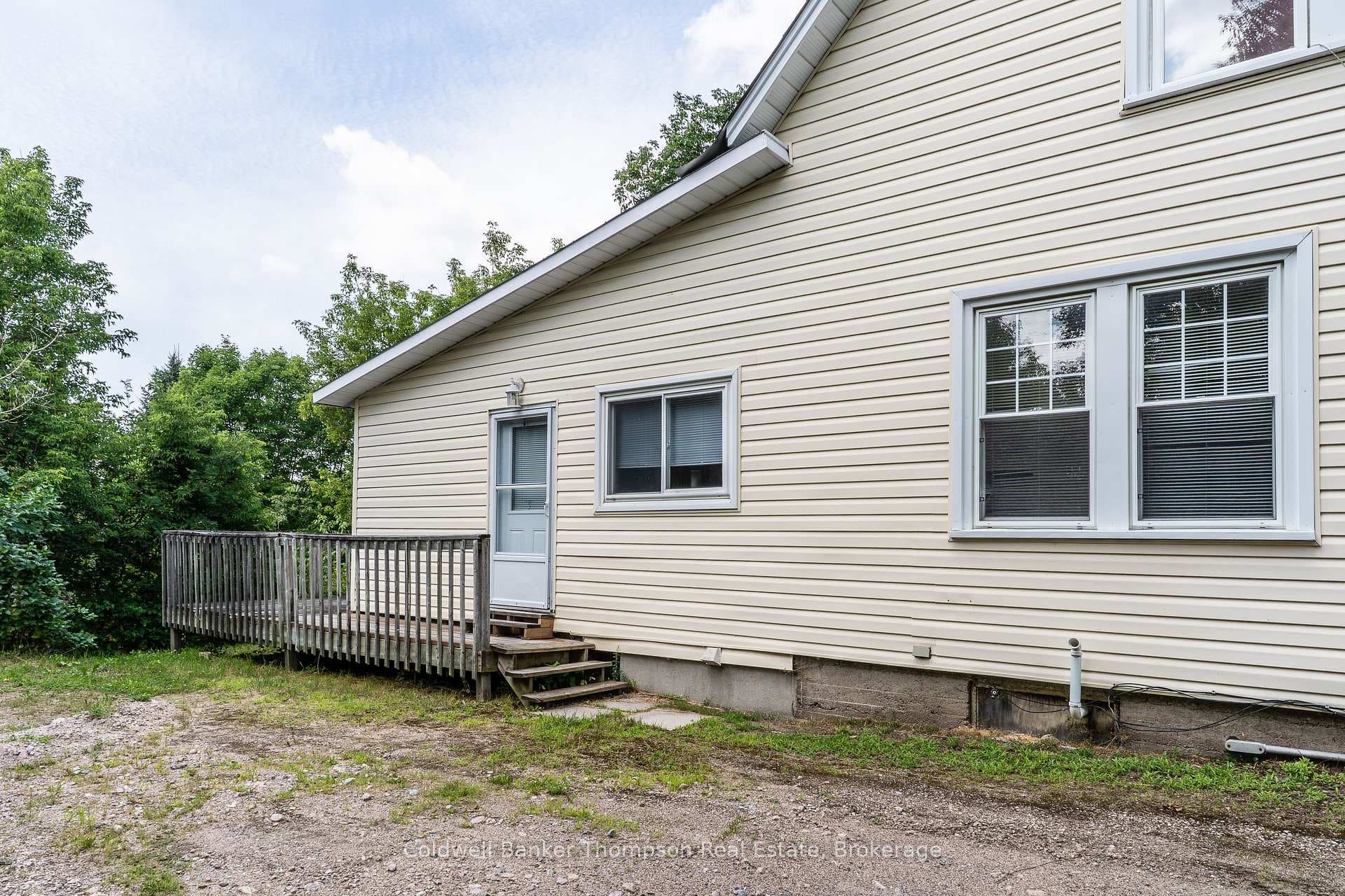 135 Ontario Street photo 40