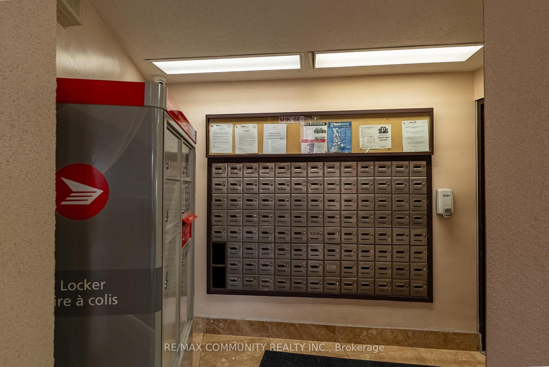 20 Gilder Drive Unit 906 photo 9