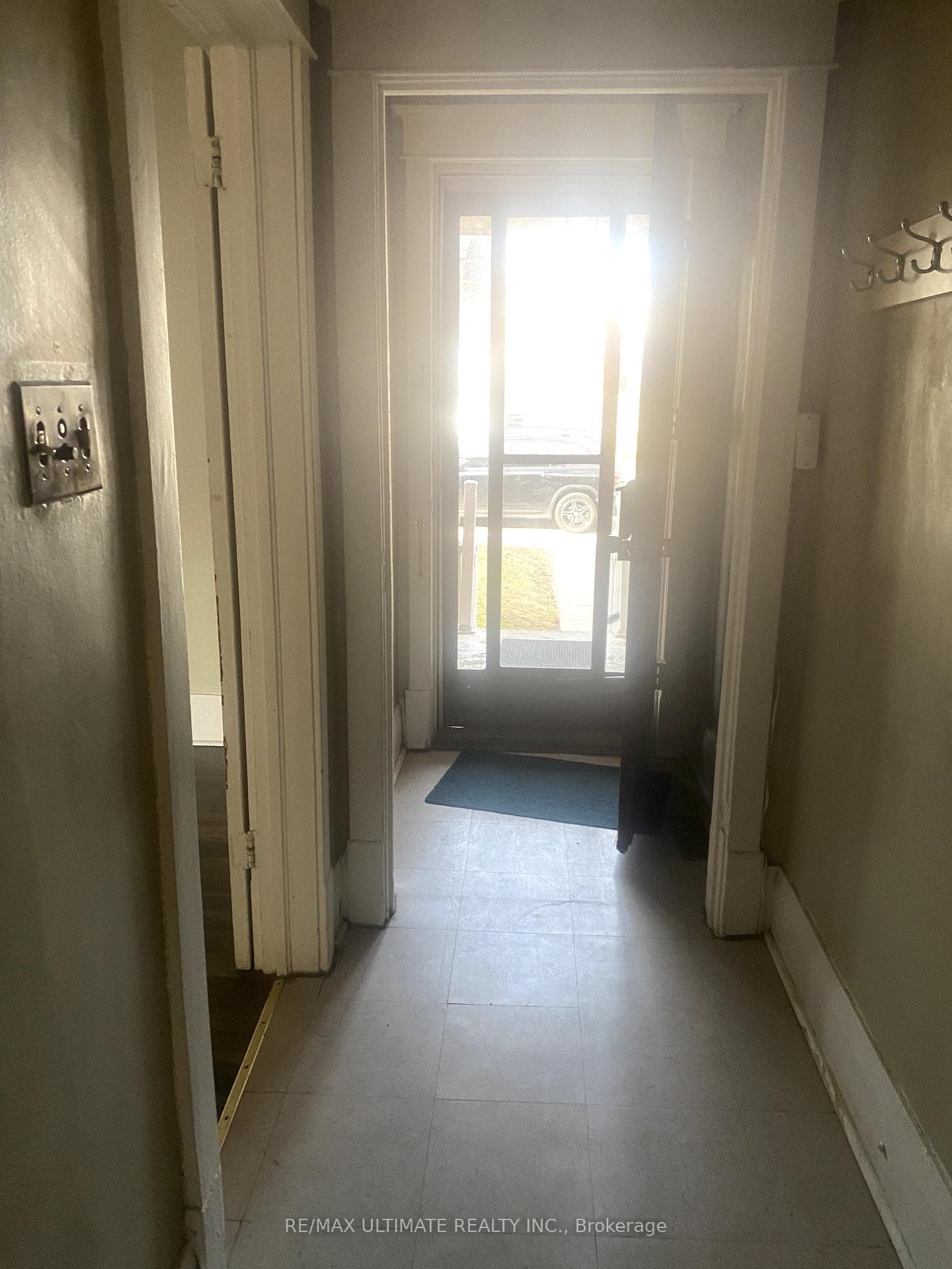 29 Silverthorn Avenue photo 21
