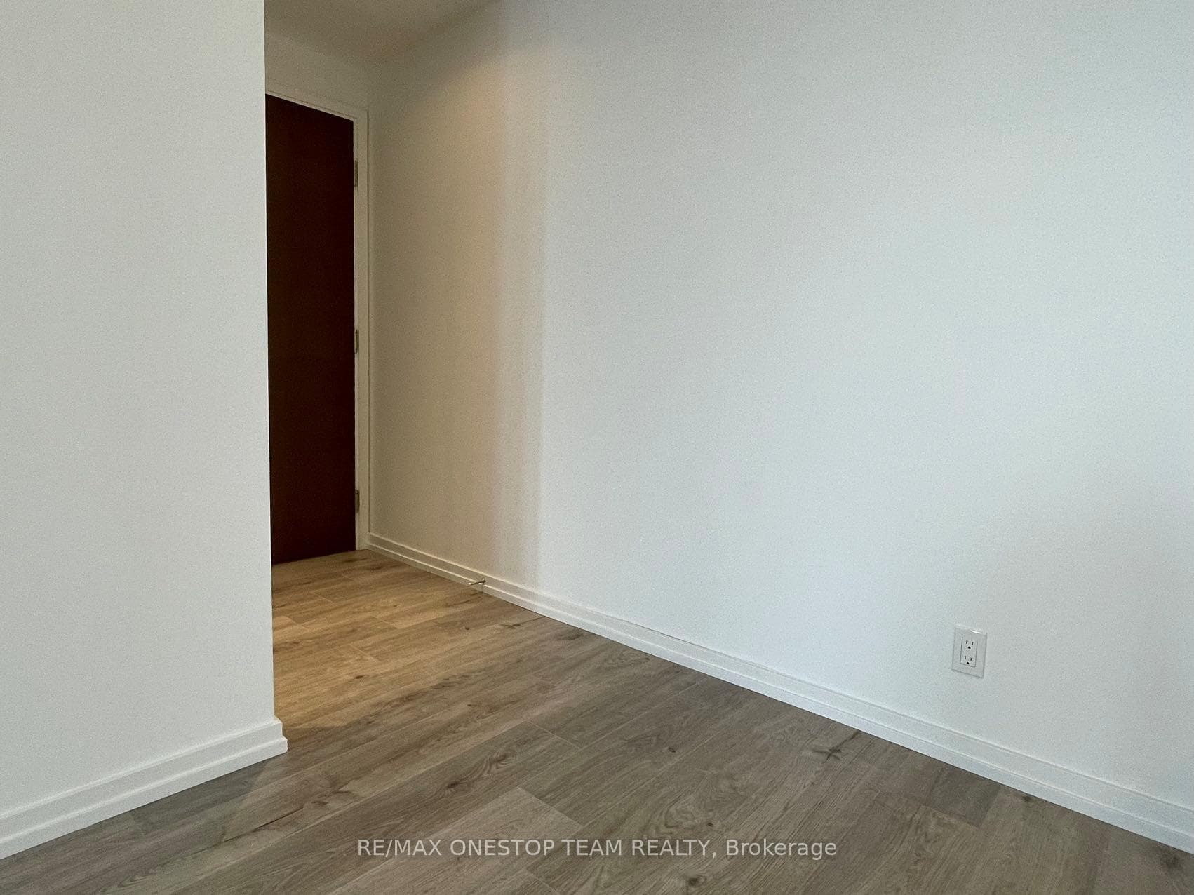 1000 Portage Parkway Unit 2012 photo 9