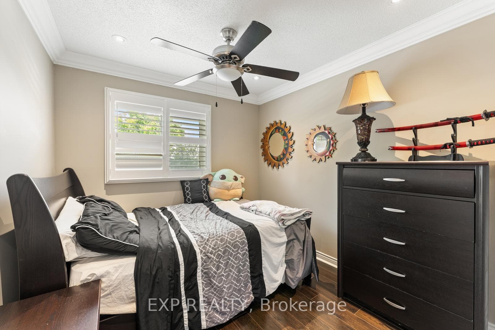 46 Waterbury Street photo 30