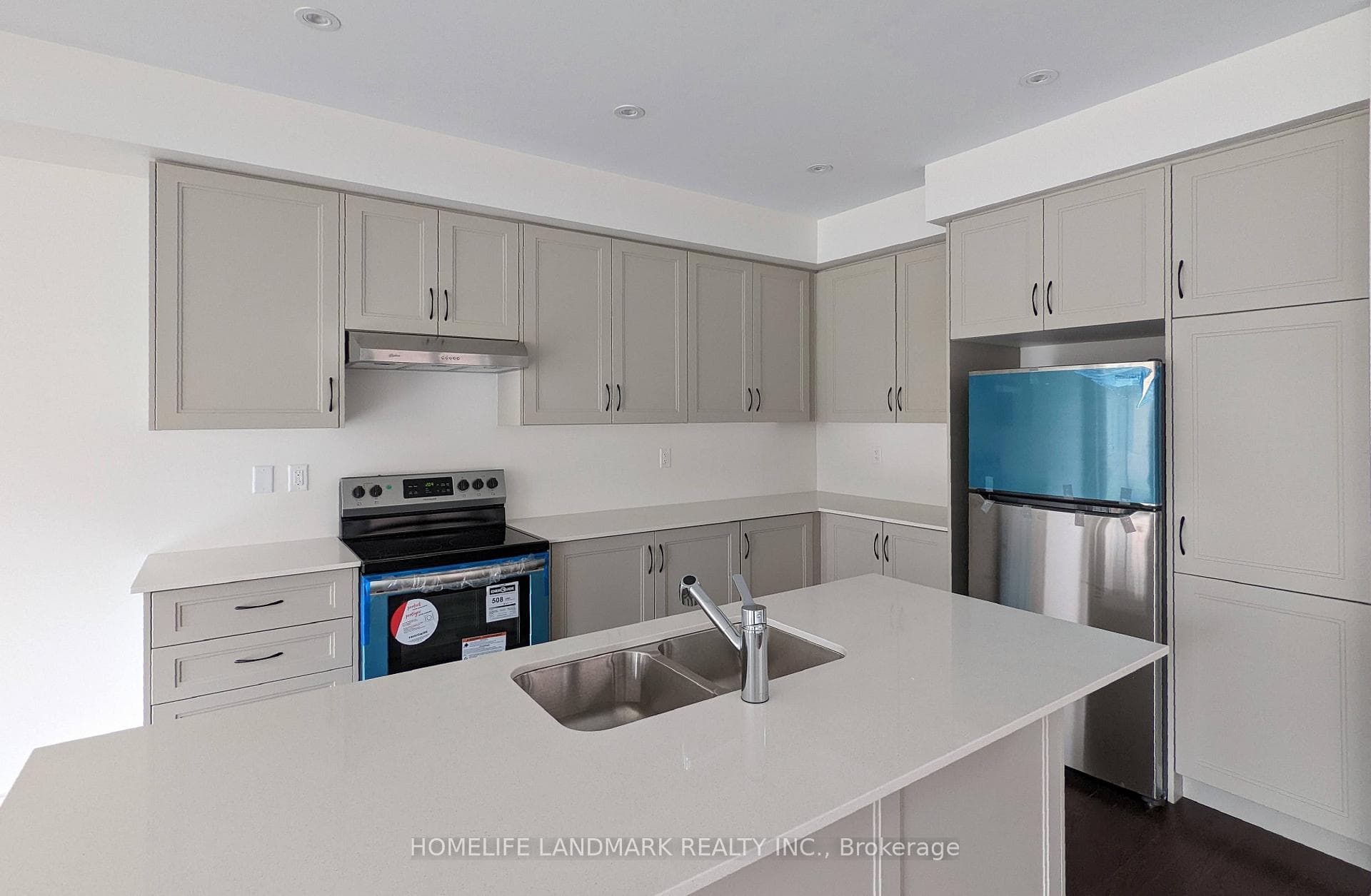 67 Laing Drive photo 7