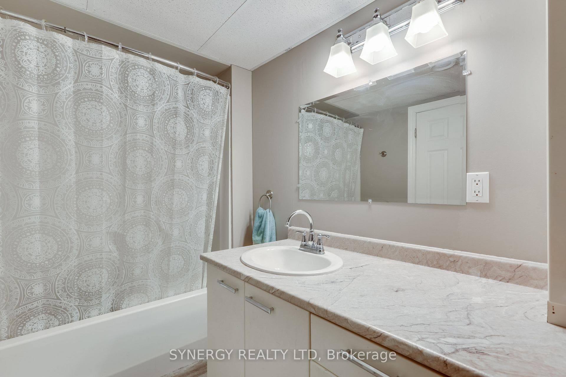 2760 Napperton Drive photo 30
