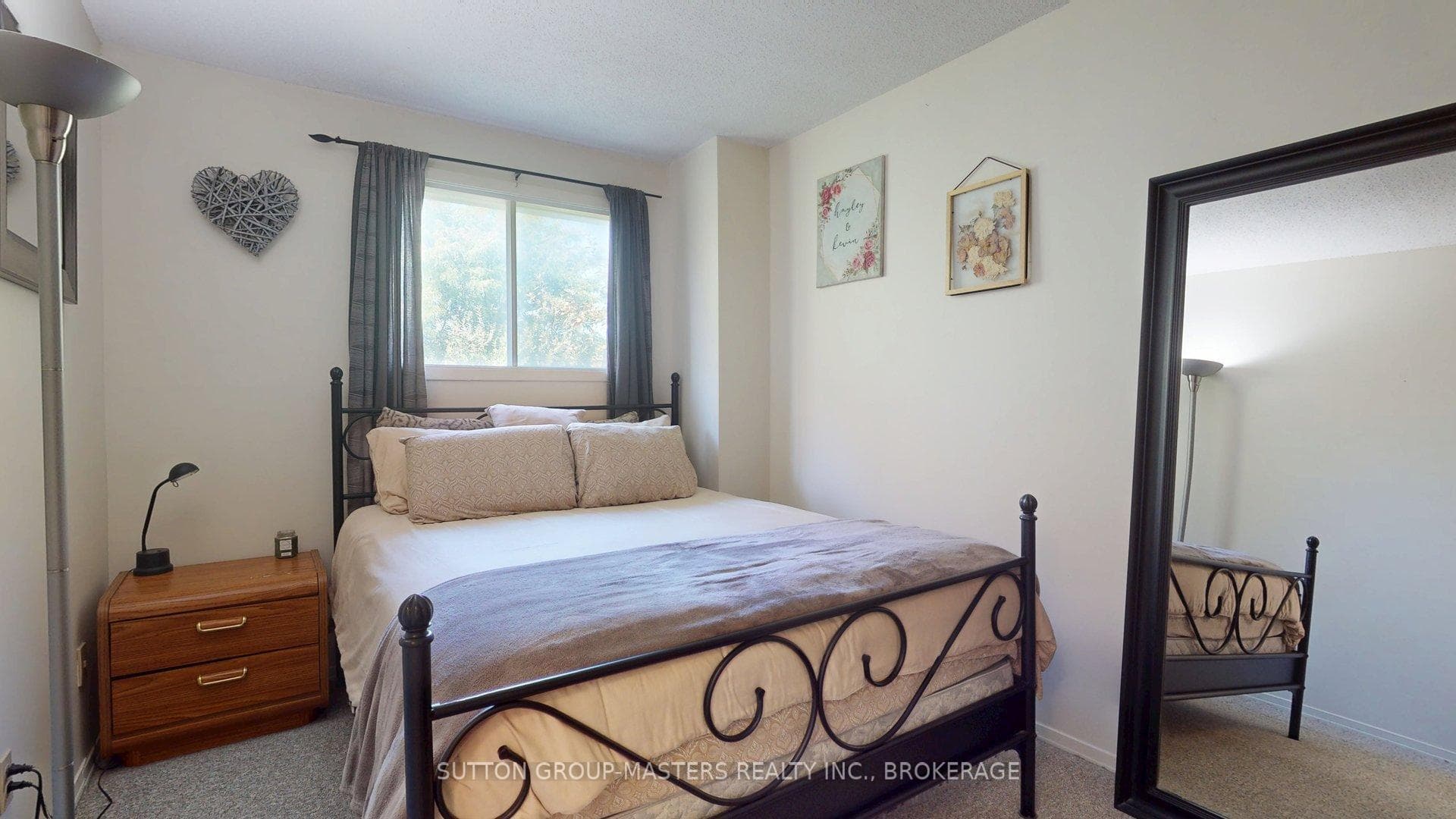 4 Trillium Court photo 17