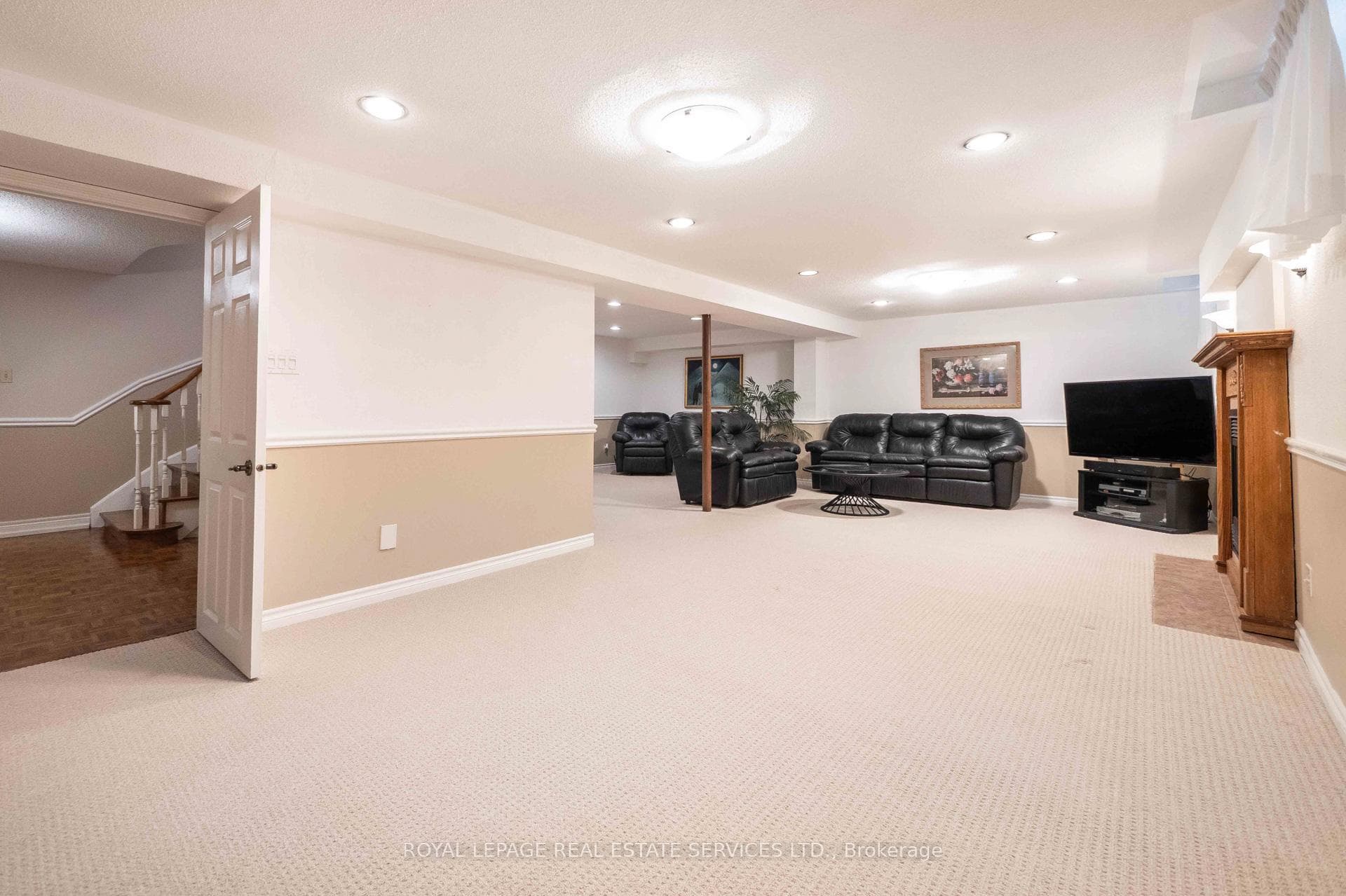 Rec Rom + Family Room