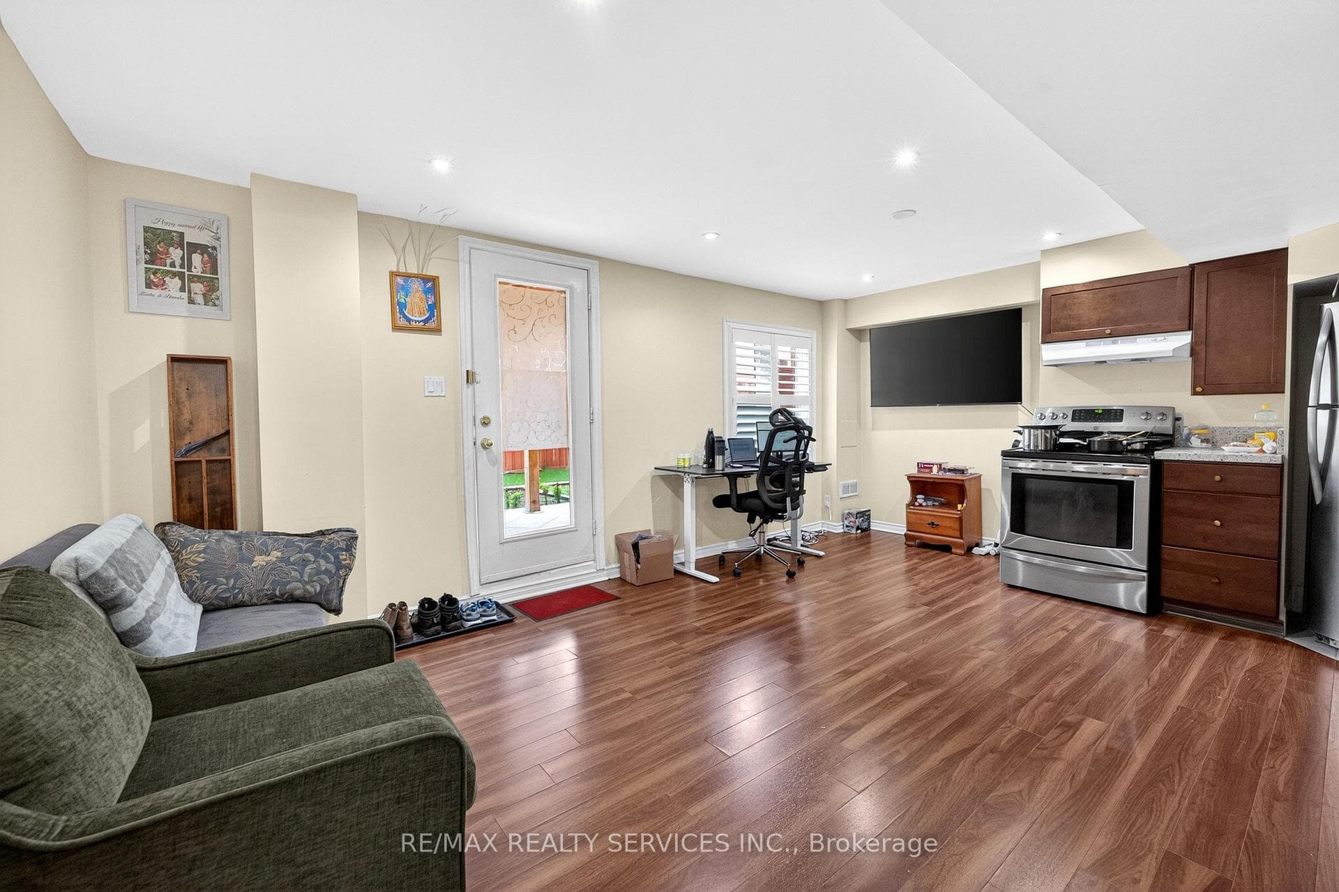 20 Maywood Street photo 41
