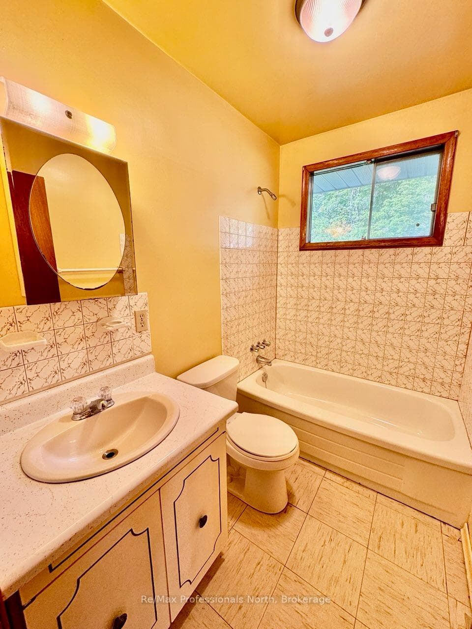 9 Macnaughtan Court photo 10