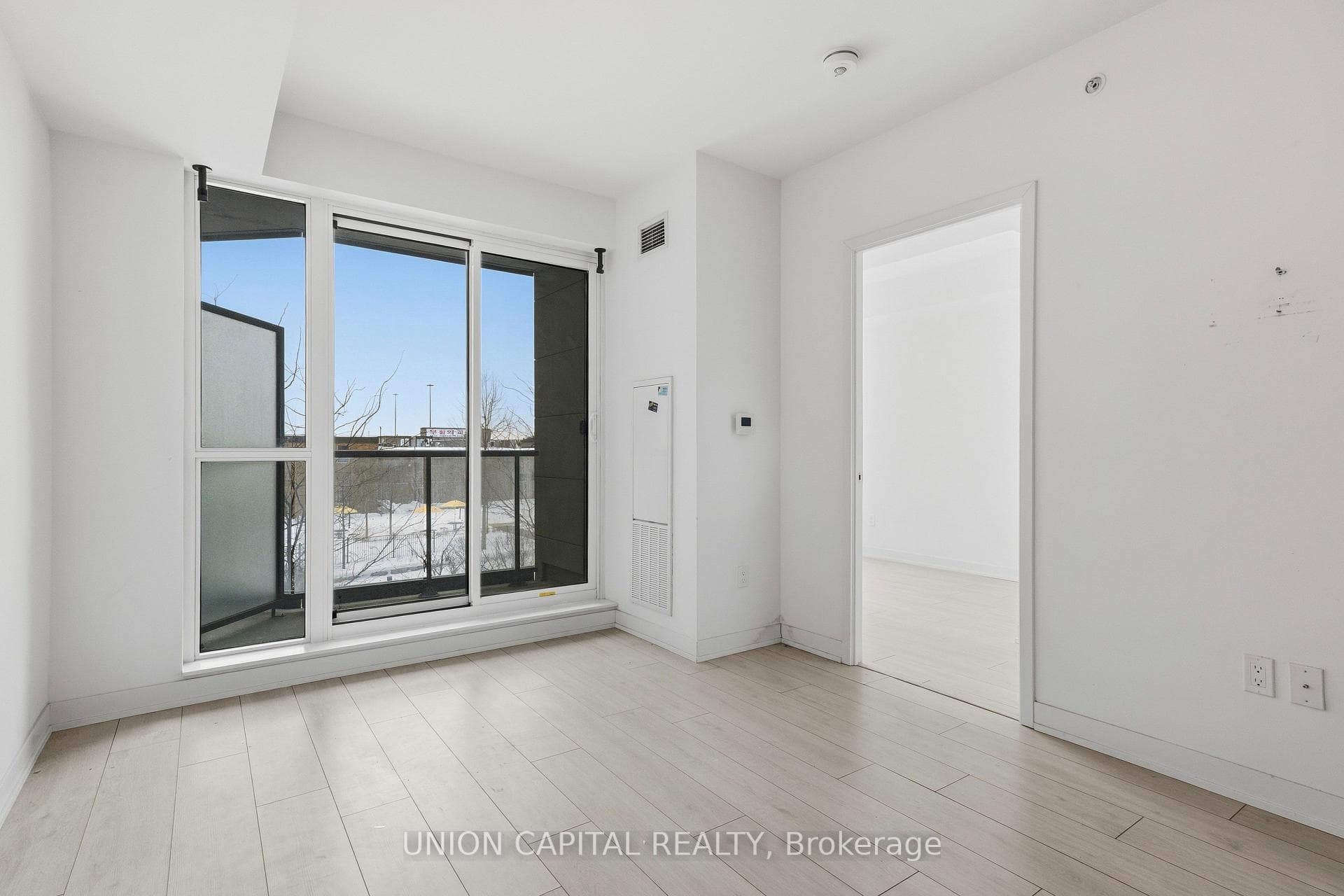 31 Tippett Road Unit 222 photo 5