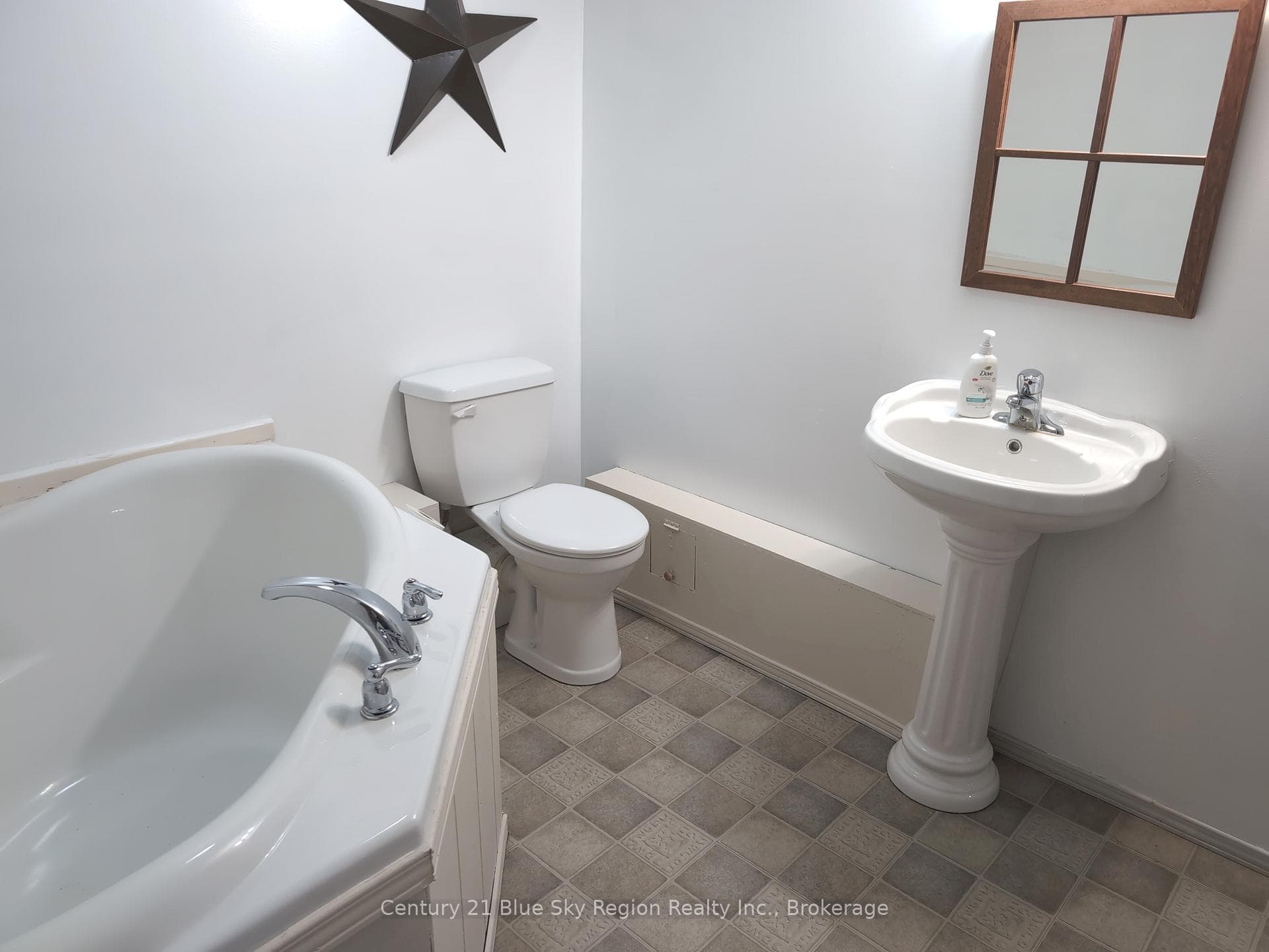 556 Genesee Lake Road photo 29