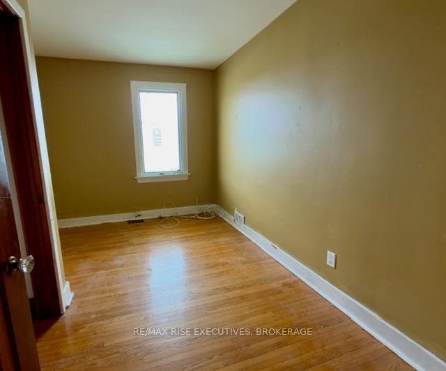 2073 Bath Road photo 8