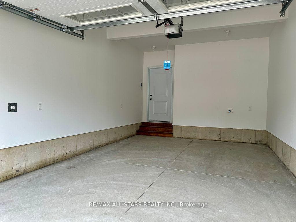 21 Hampton Lane Unit 6 photo 27