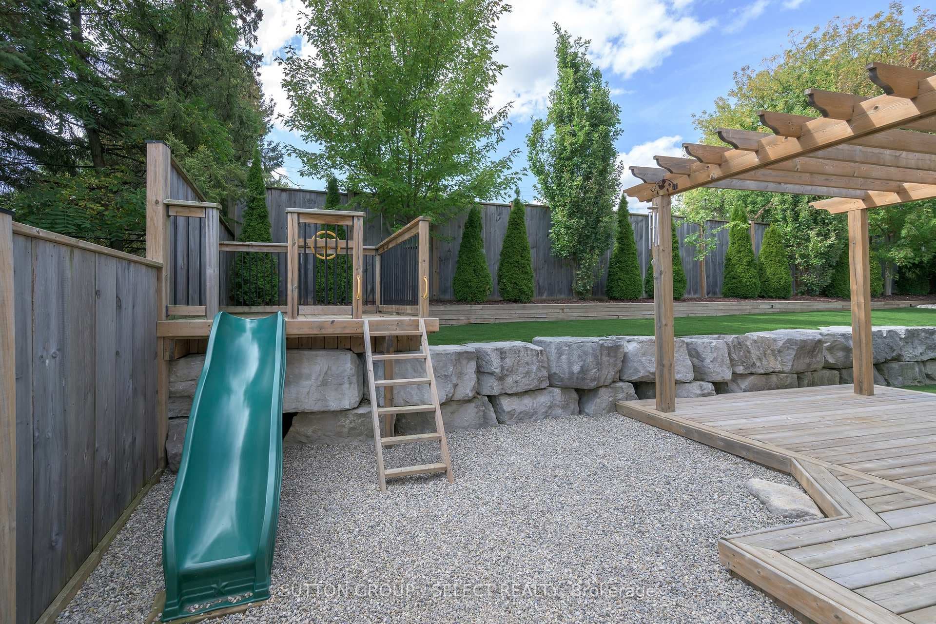 216 Martin Drive photo 6