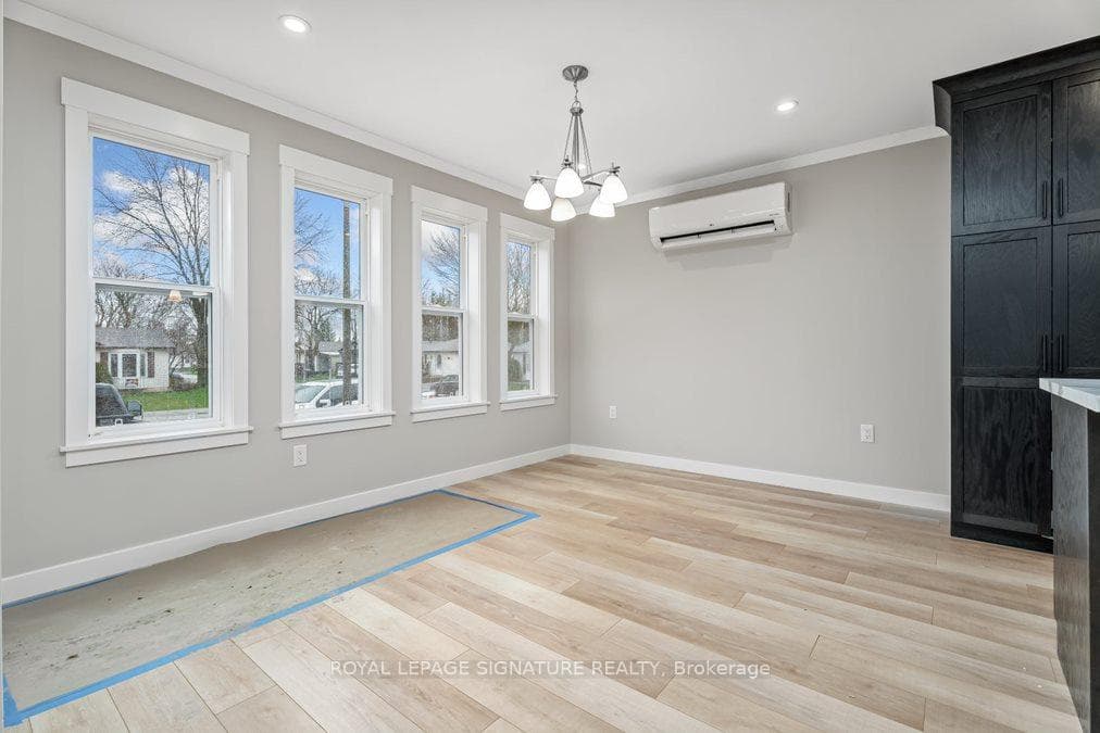 18 Briar Wood Place photo 5