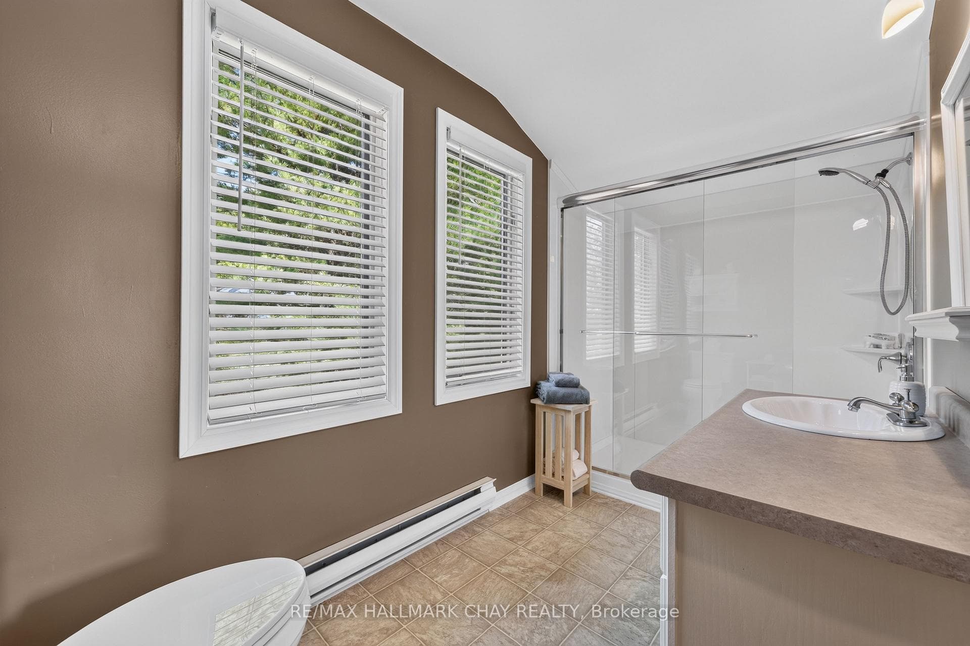 2289 Lakeshore Road photo 40