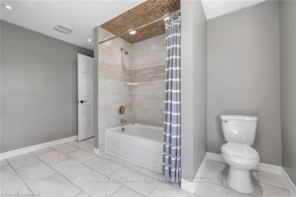6354 Townline Road photo 21