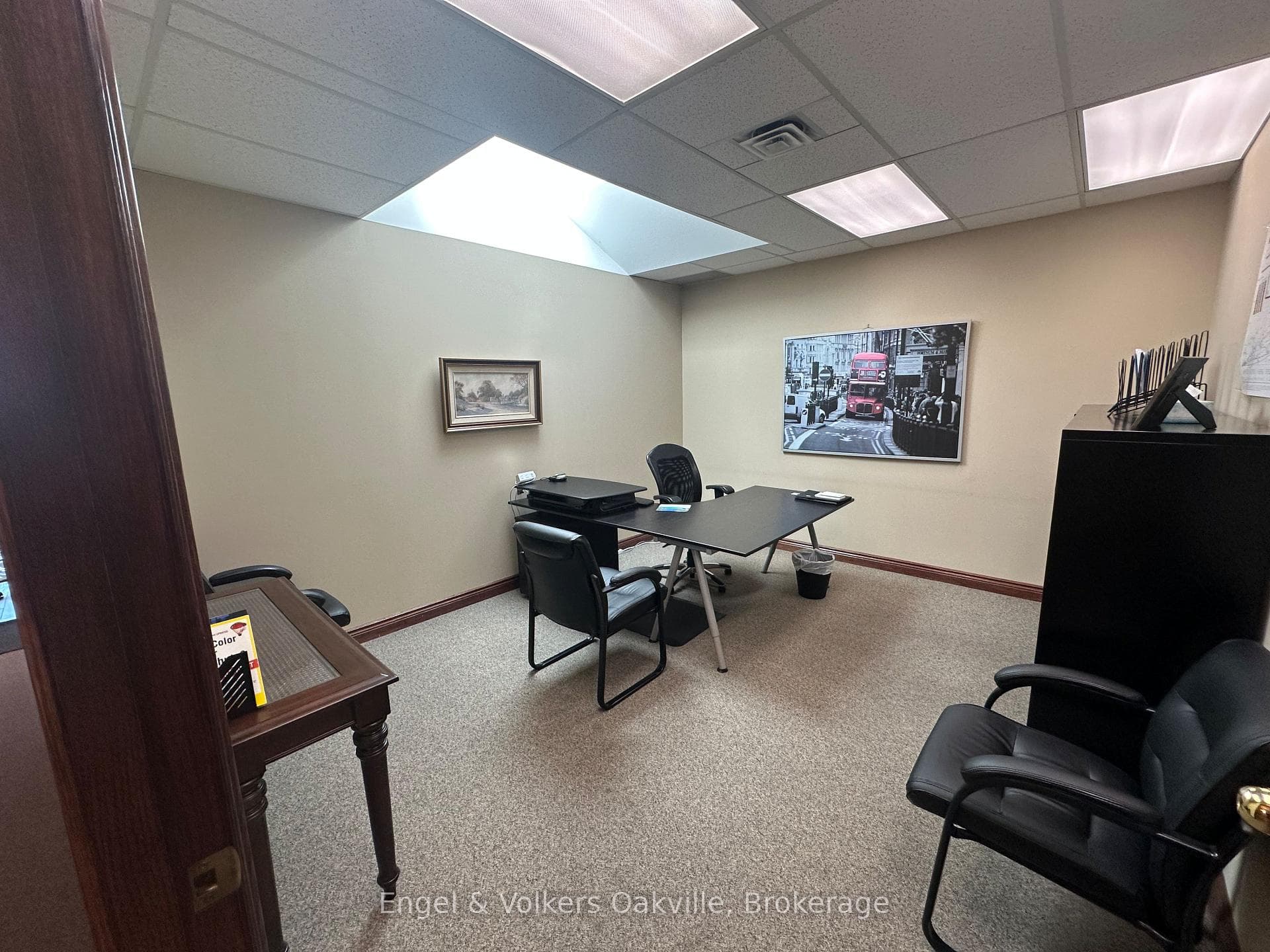 146 Lakeshore Road Unit 104 photo 12