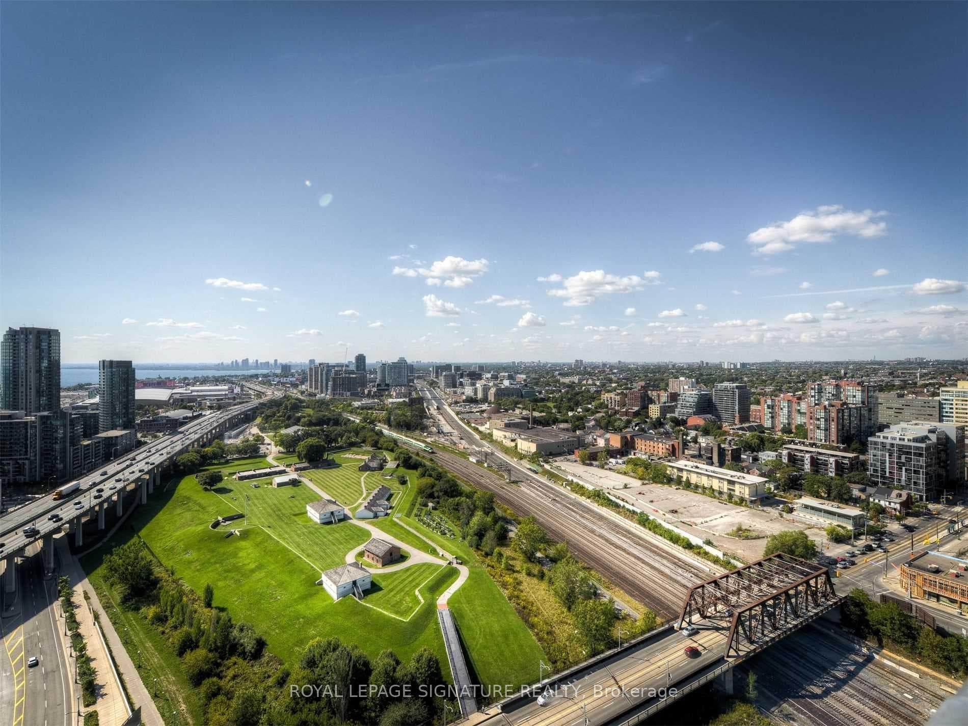 170 Fort York Boulevard Unit 2712 photo 14