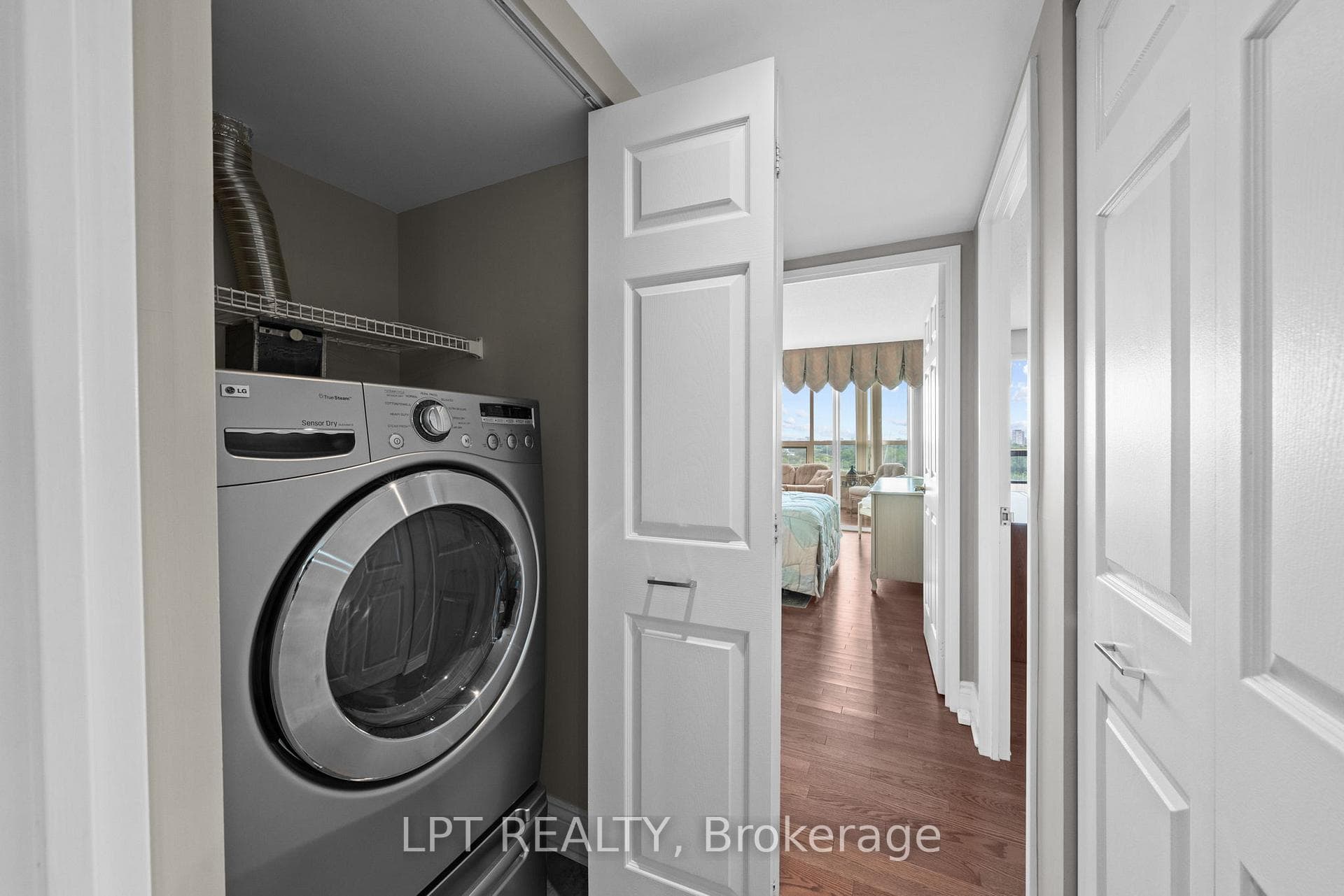 1510 Riverside Drive Unit 1505 photo 31