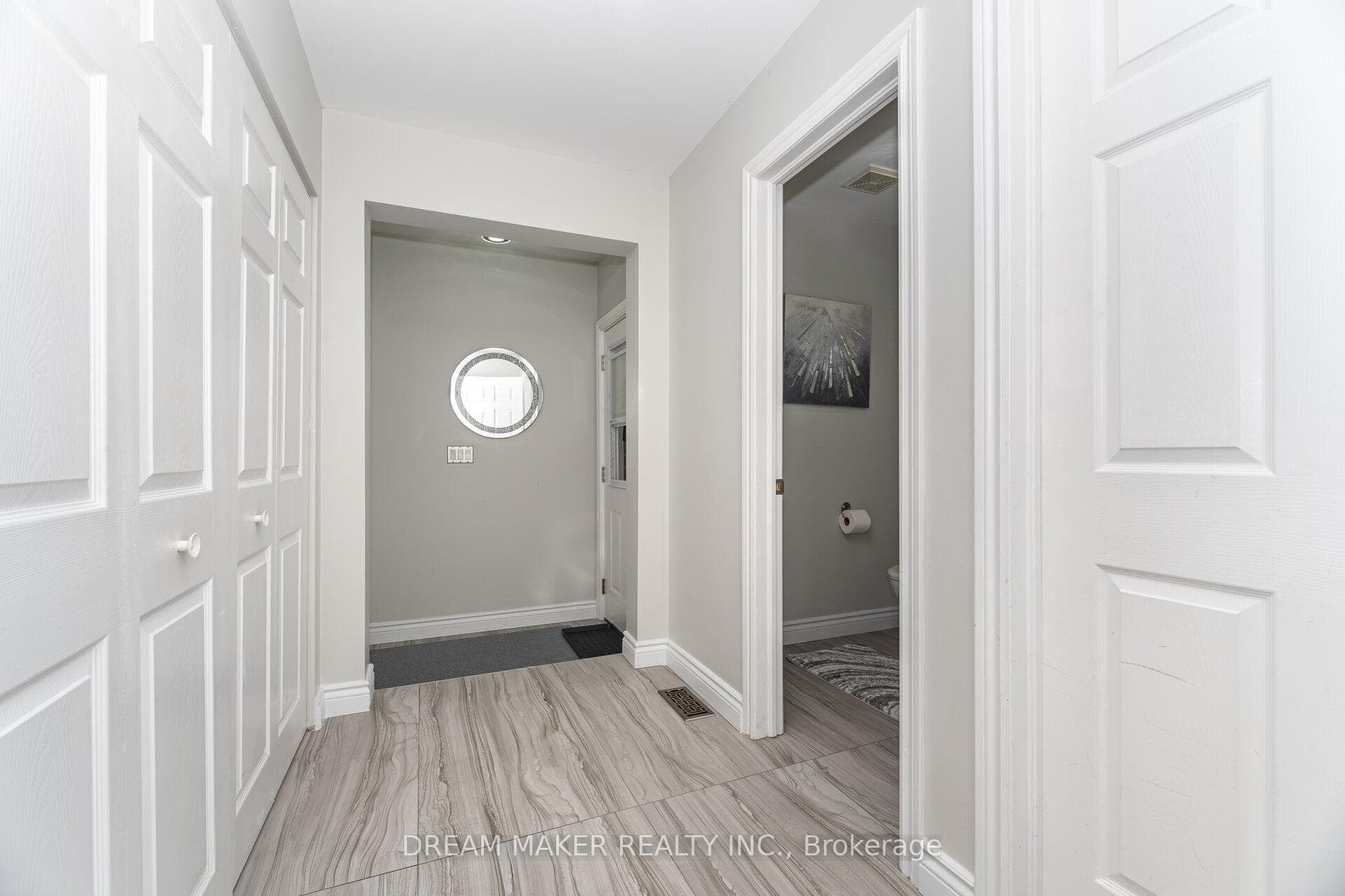756 Third Avenue photo 22