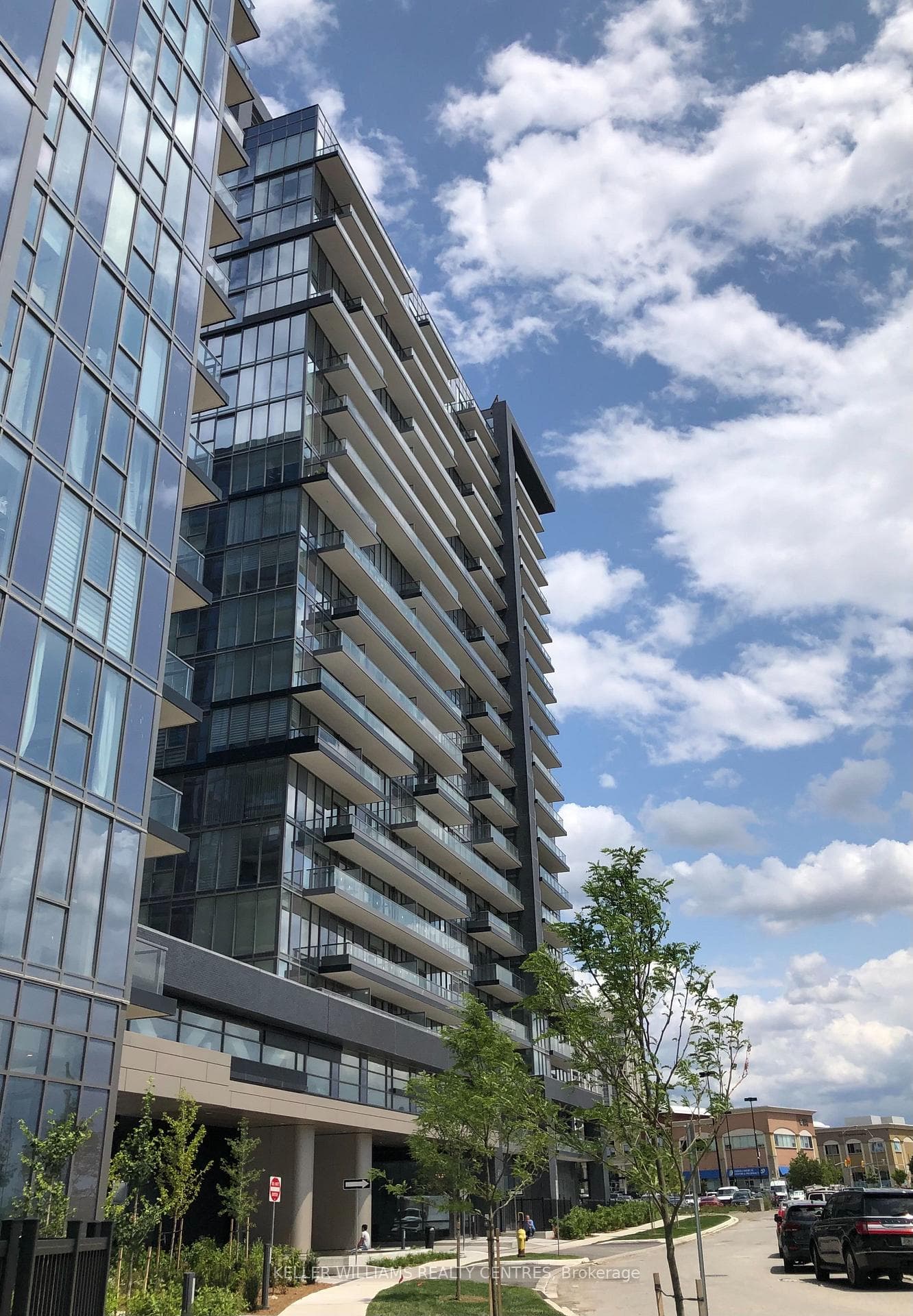 20 Gatineau Drive Unit 1704E photo 1